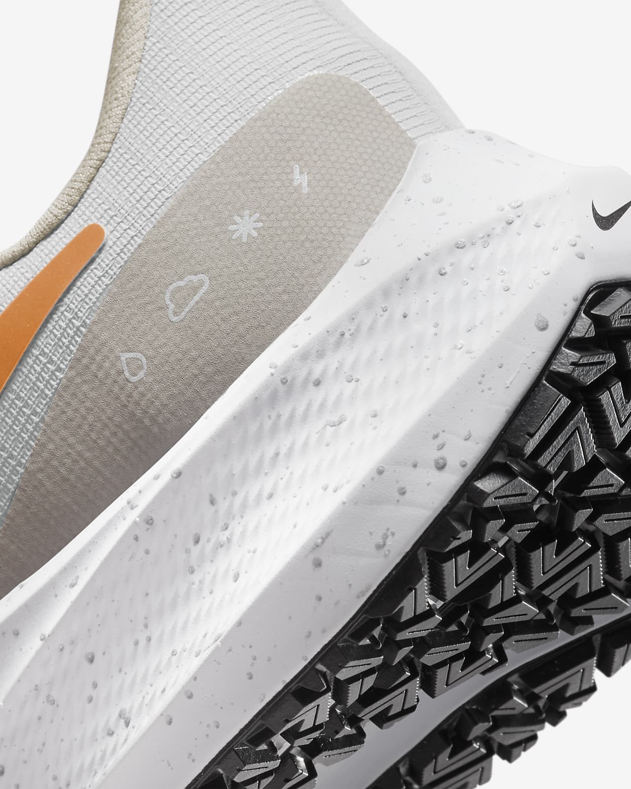 Nike Air Zoom Pegasus 39 Shield Women's Weatherised Road Running Shoes