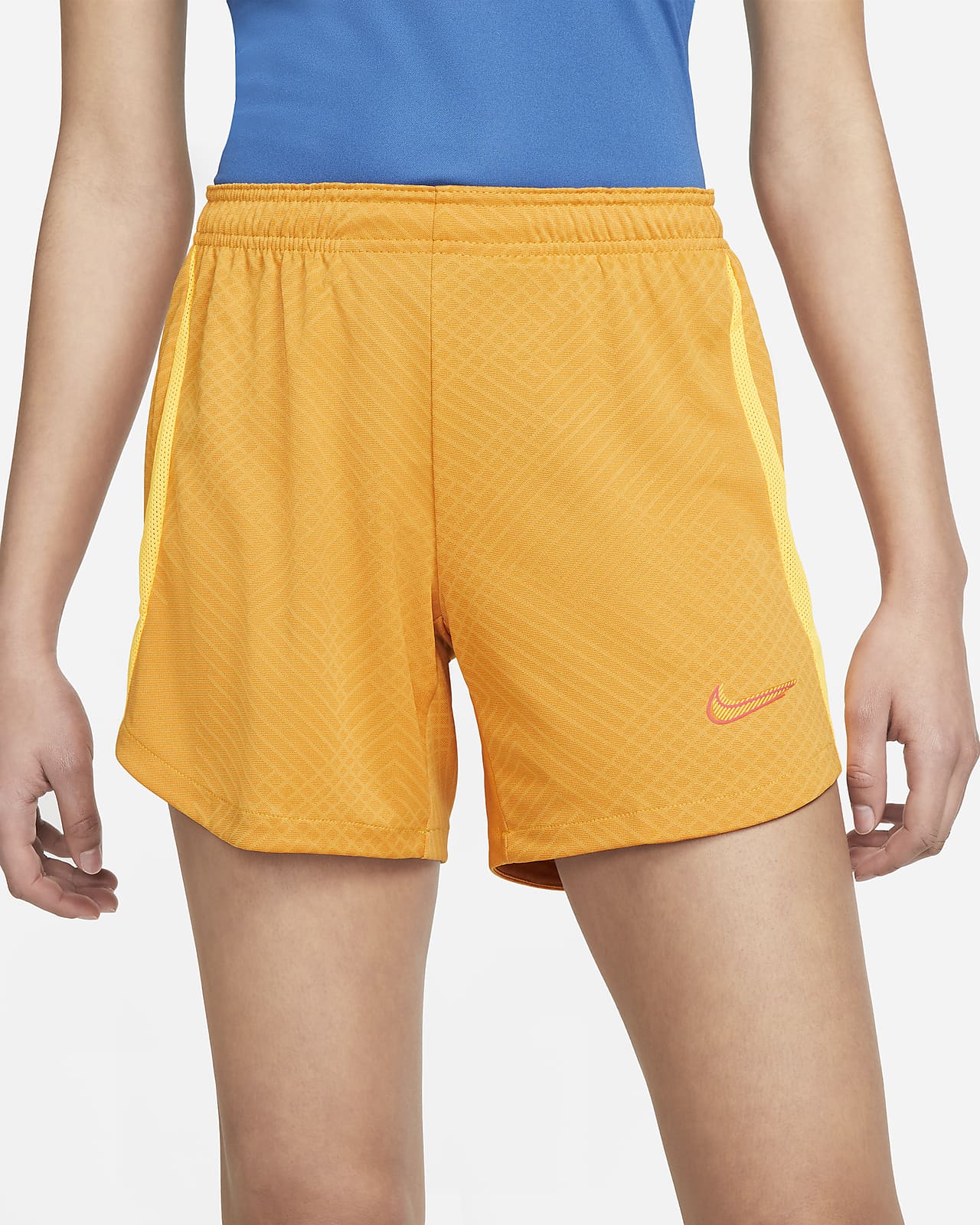 Nike Dri-FIT Strike Women's Football Shorts - Green - 50% Sustainable Materials