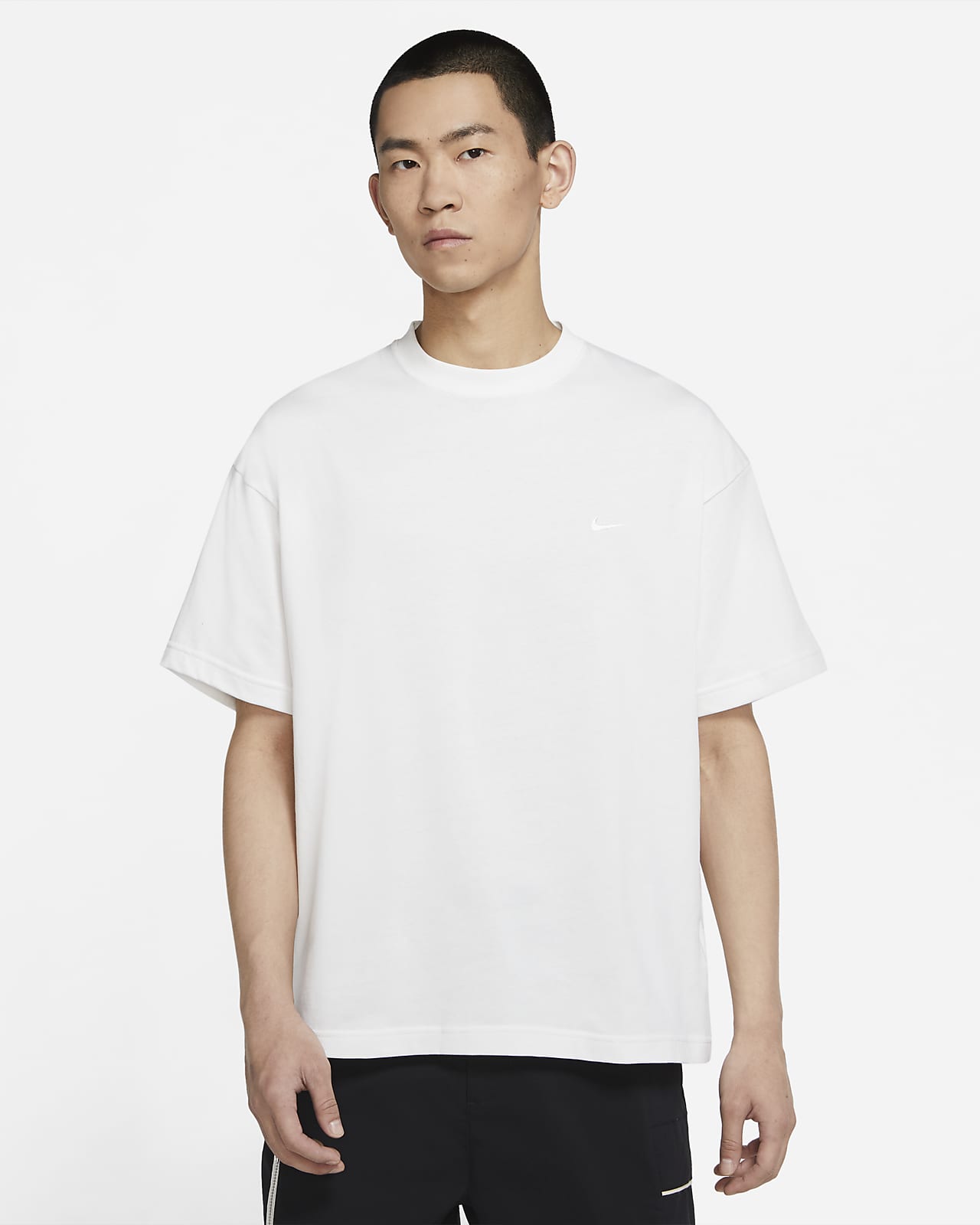 Nike Solo Swoosh Men's T-Shirt. Nike IN