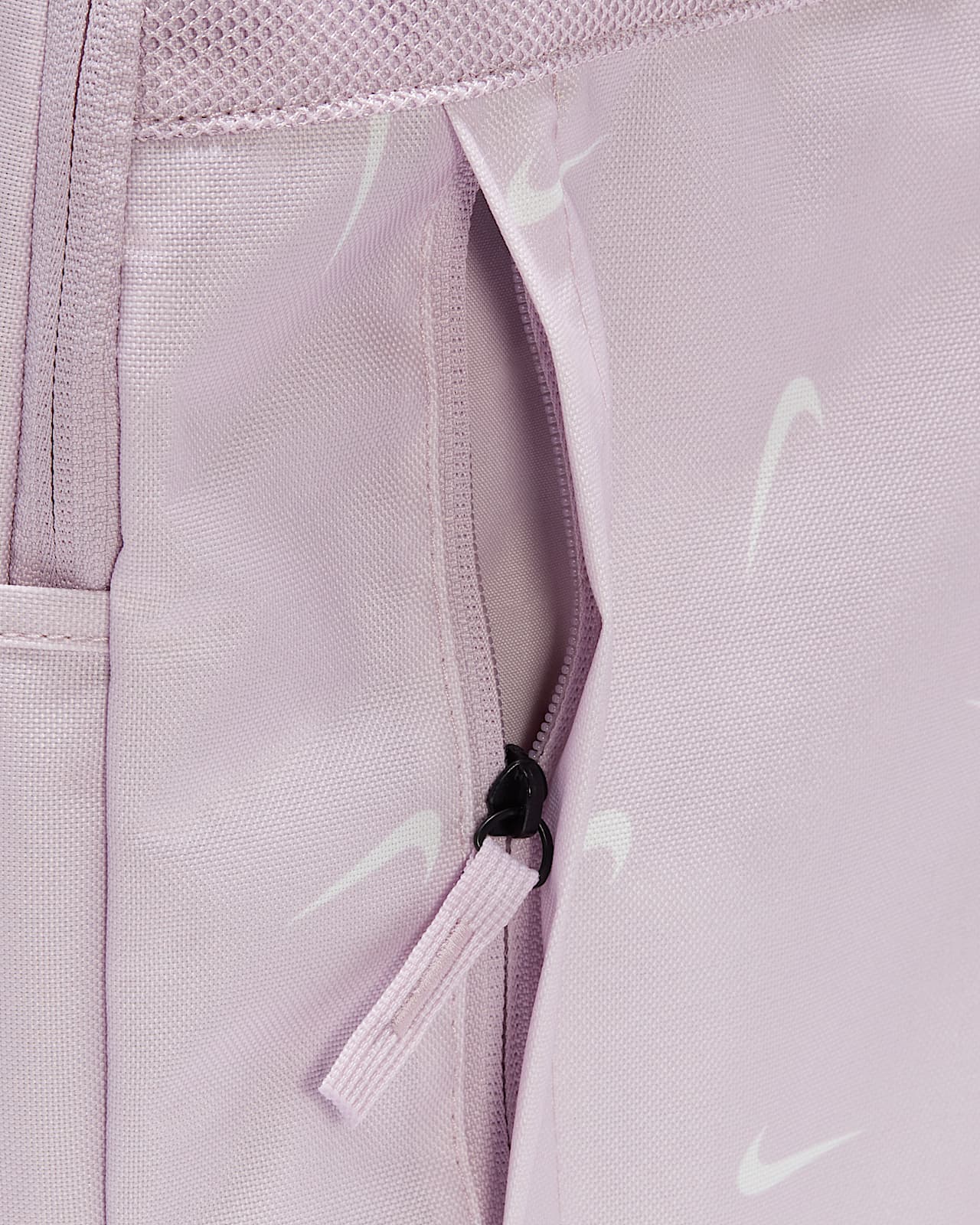 mochila nike lila