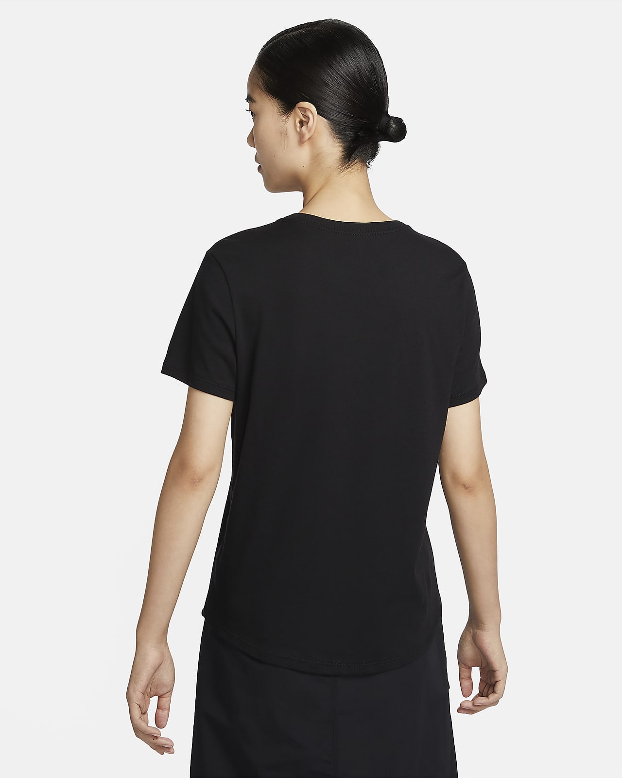 Nike Essentials Women's T-Shirt. Nike ID