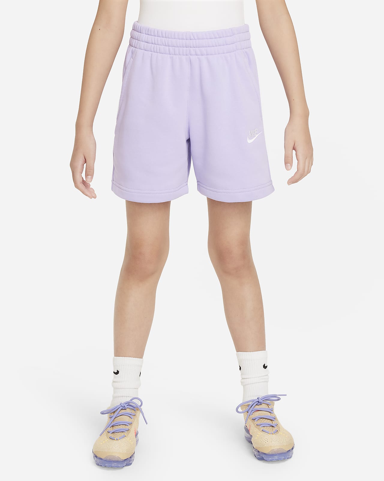 Calções de 13 cm em tecido moletão Nike Sportswear Club Fleece Júnior (Rapariga)
