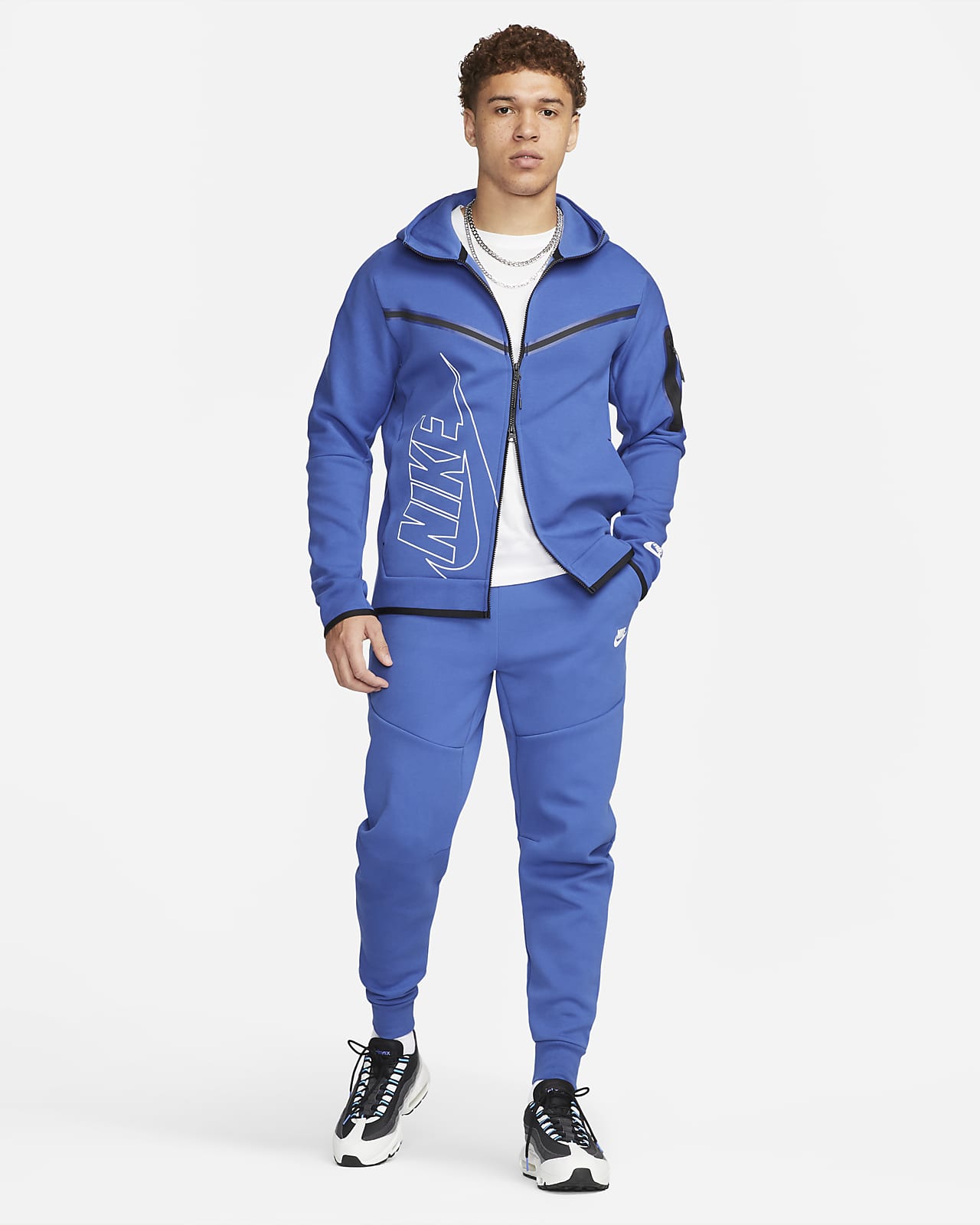 Infrarood kroeg Indirect Nike Sportswear Tech Fleece Men's Full-Zip Hoodie. Nike LU