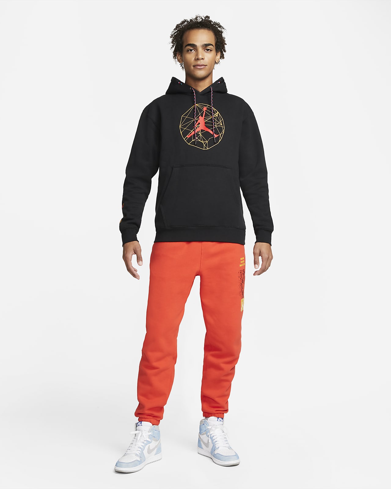 Jordan Essentials Mountainside Men's Graphic Pullover Hoodie. Nike JP