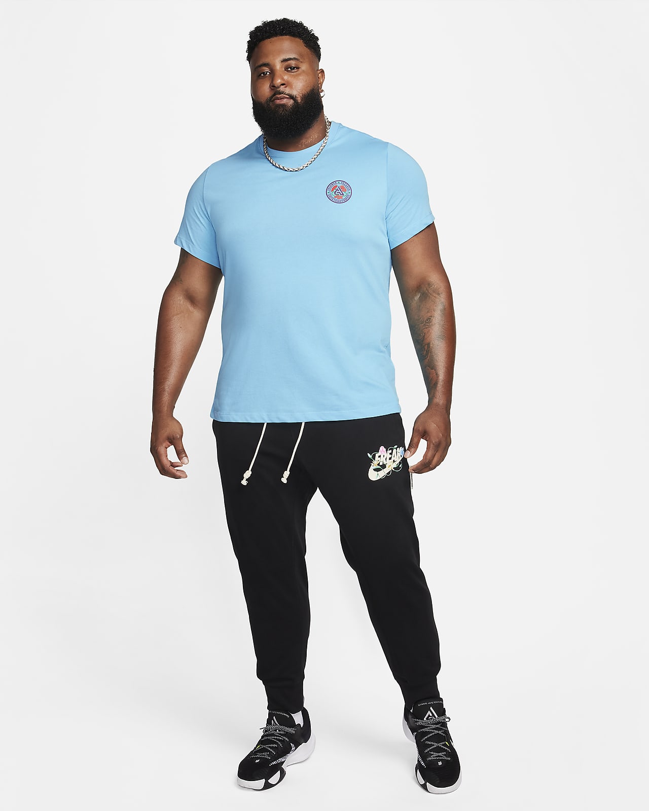 Joggers Nike Sportswear Tech Fleece worn by Giannis Antetokounmpo