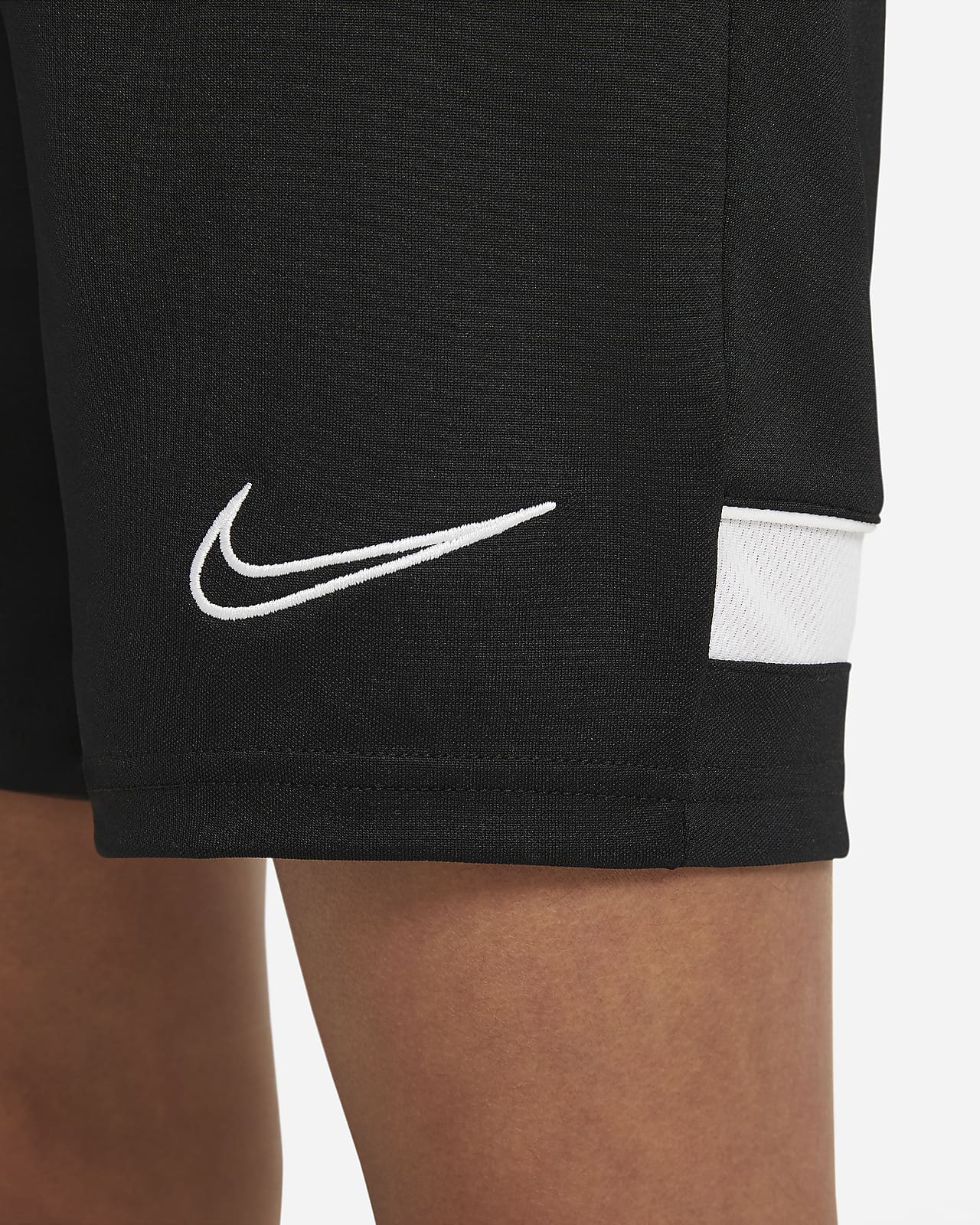 Nike Dri-FIT Academy Older Kids' Knit Football Shorts. Nike AE