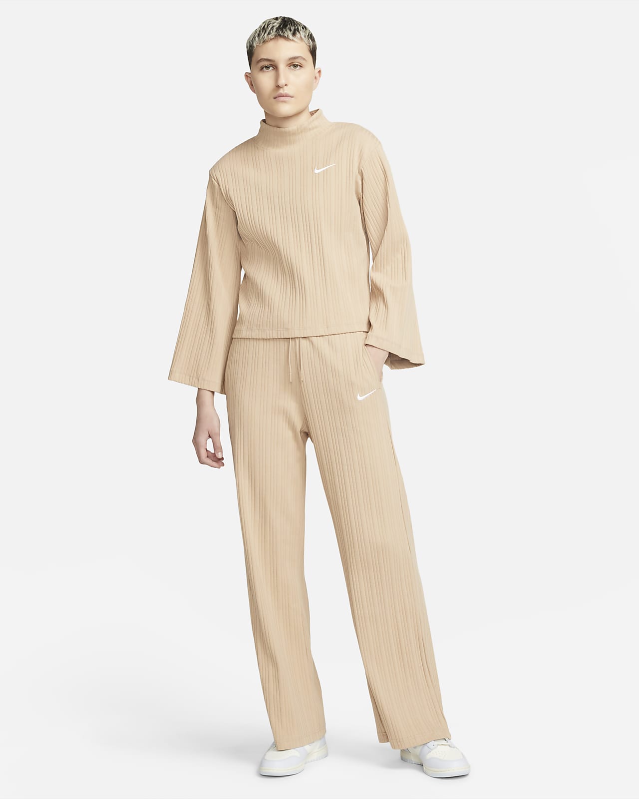 Pantaloni palazzo in jersey a costine Nike Sportswear - Donna. Nike CH