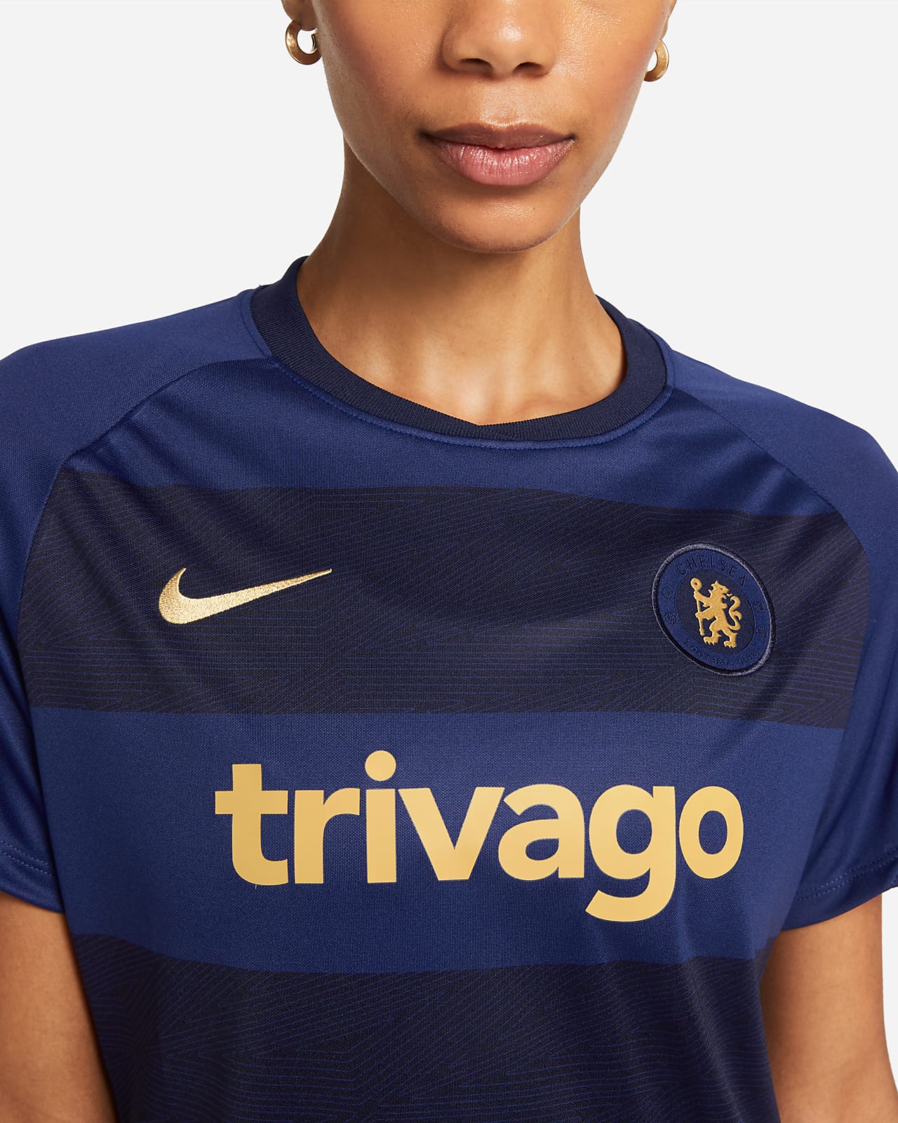 Playera de fútbol de manga corta para antes del partido Nike Dri-FIT para  mujer Chelsea FC. Nike.com