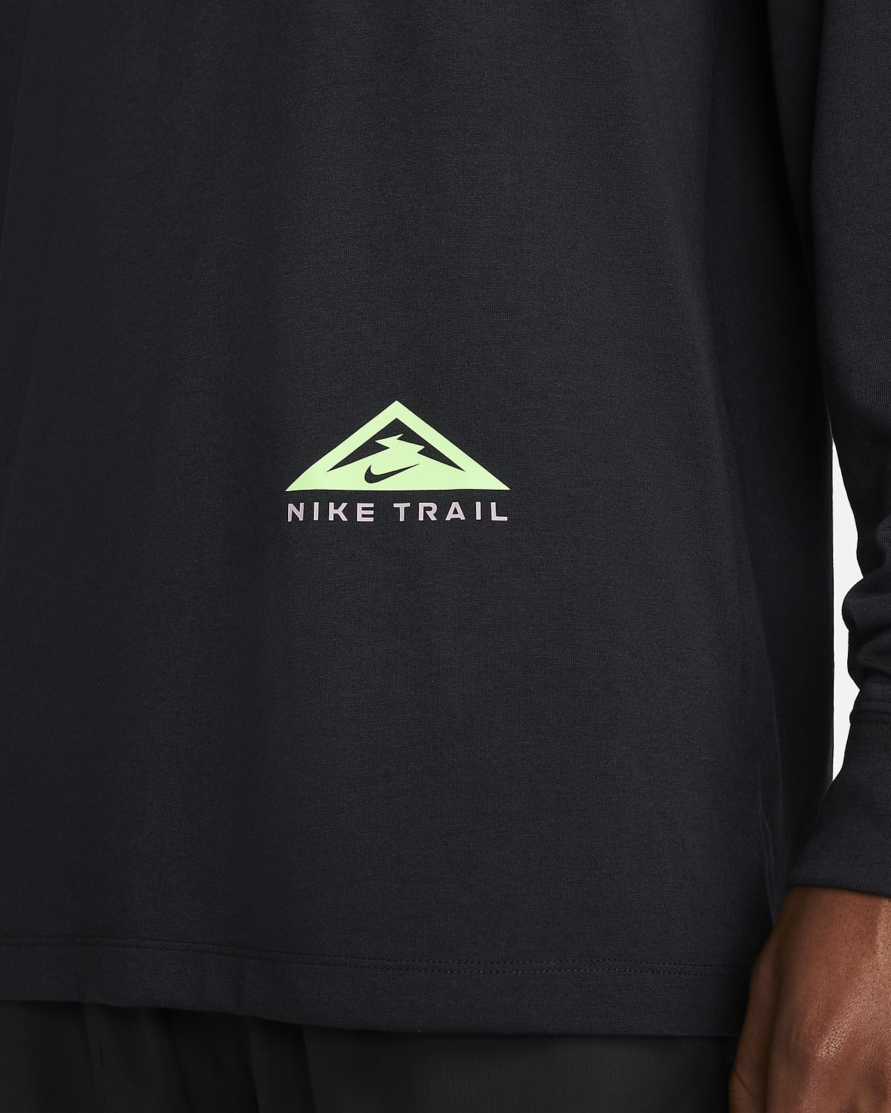 Nike Dri-FIT Men's Long-Sleeve Trail Running T-Shirt. Nike SA