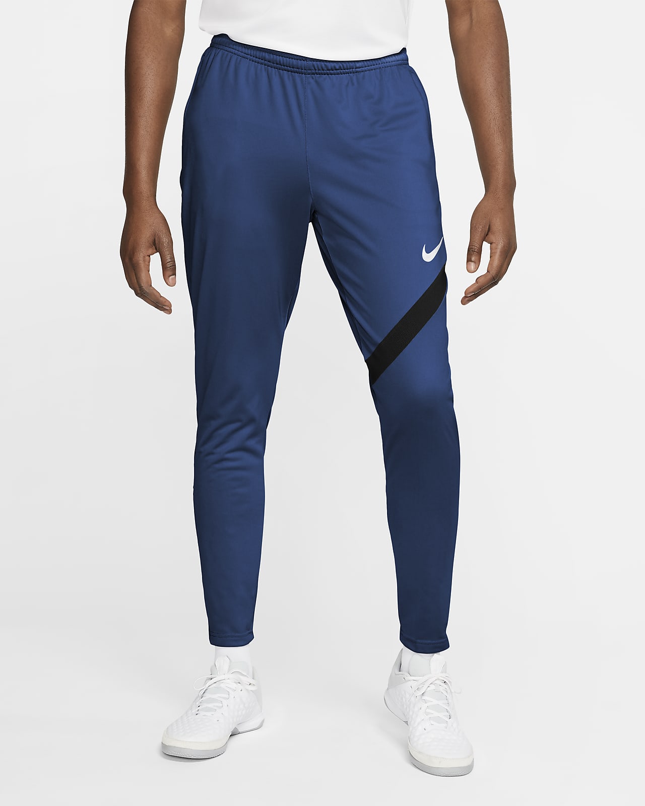 nike football academy tapered joggers in black