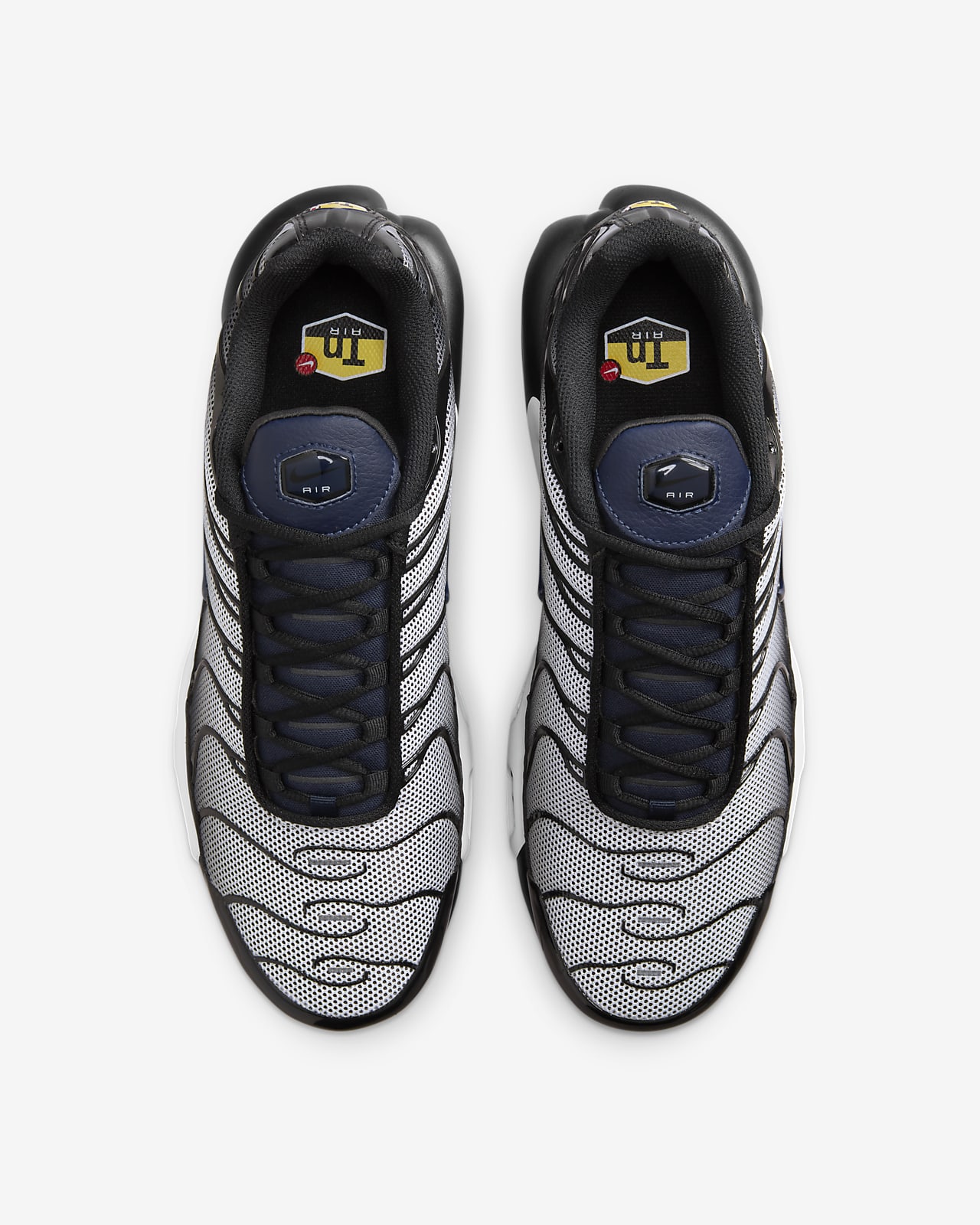 THAWR Limited - Supreme x Nike Air Max Plus TN 🦈⁠⠀ ⁠⠀ Sortie