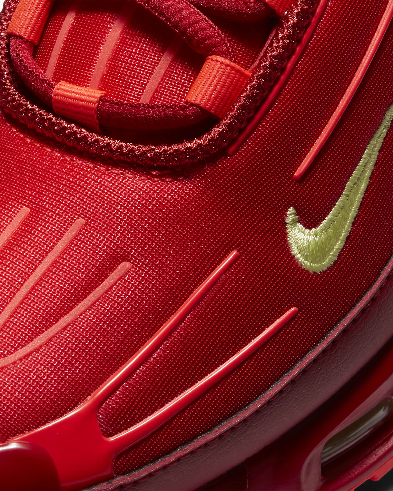 Nike Air Max Plus 3 Men's Shoes. Nike LU