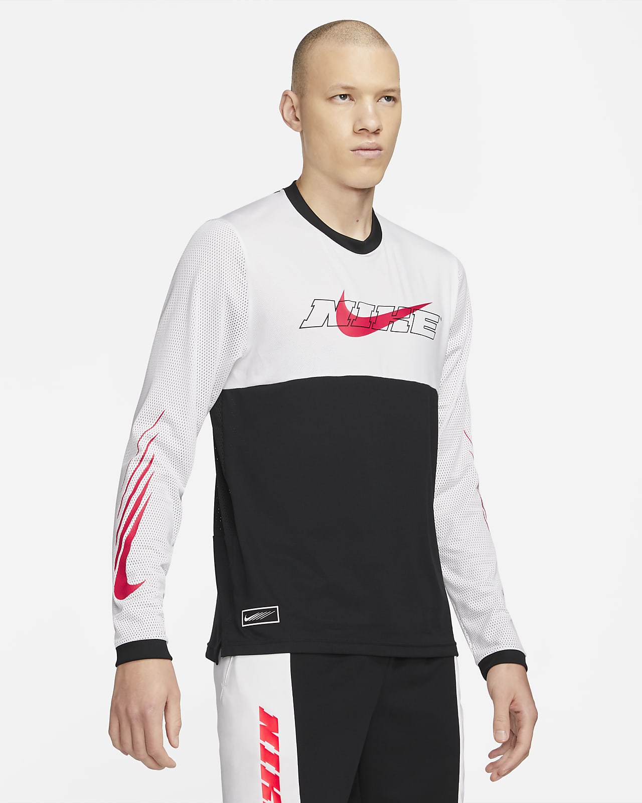 nike training tops long sleeve