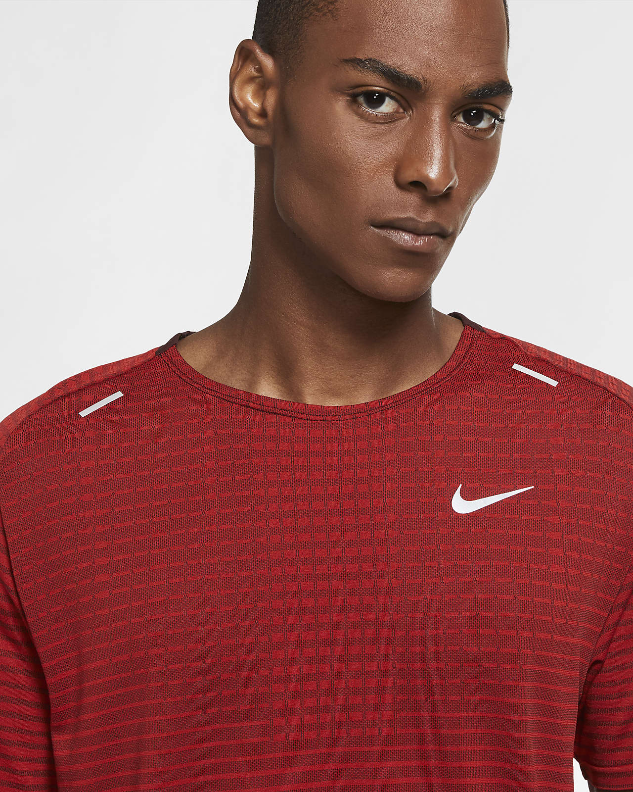 haut running homme nike