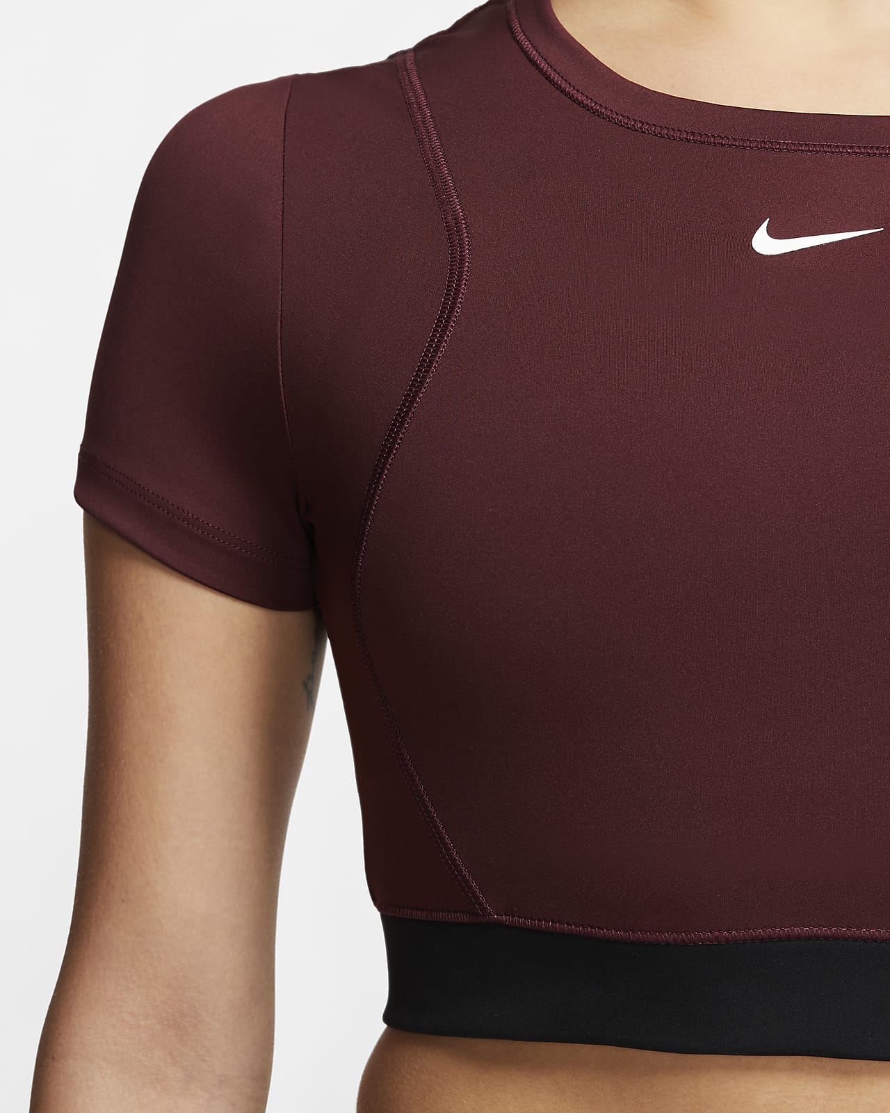 nike pro aeroadapt women's crop top