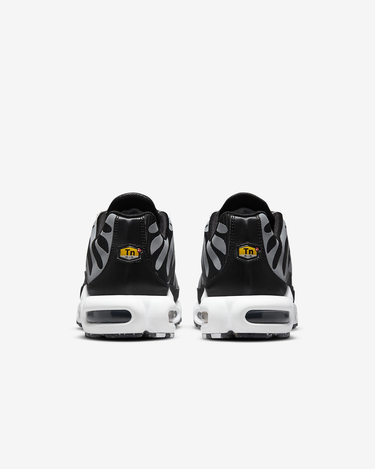 nike air max plus men's white