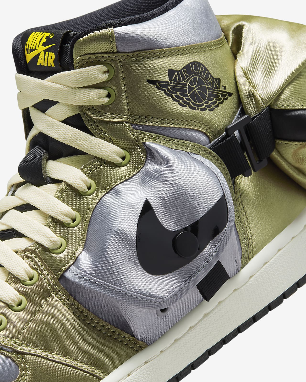 Air Jordan 1 Utility Men's Shoes. Nike LU