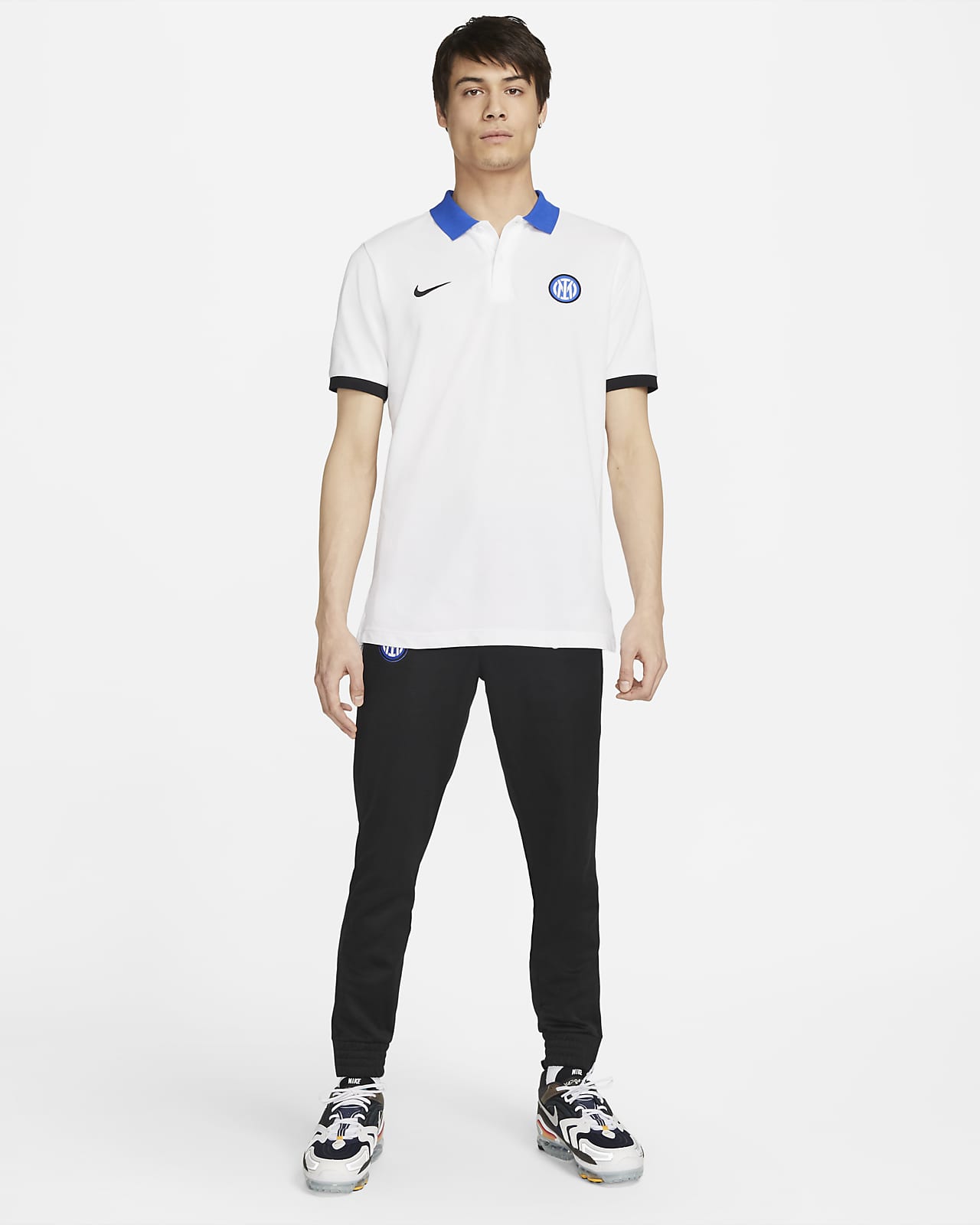 Inter Milan Travel Men's Knit Football Pants. Nike AE