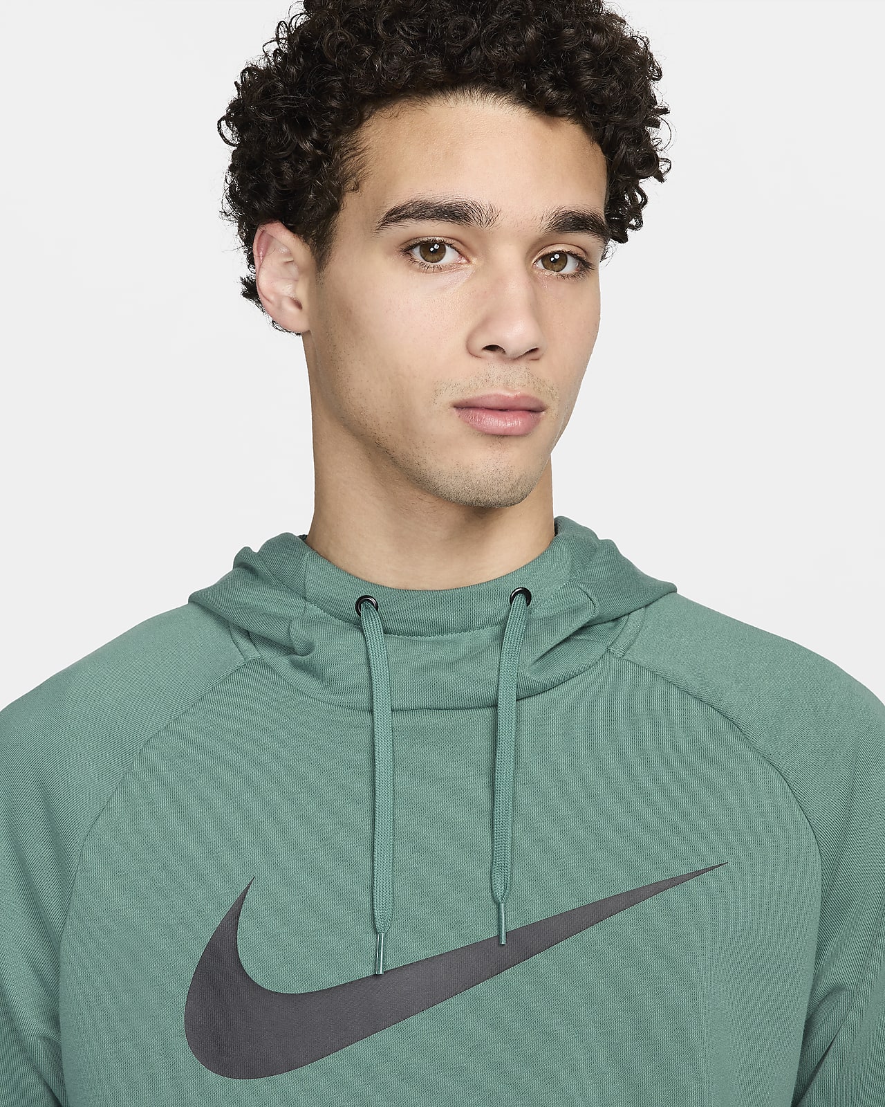 Nike Dry Graphic Men's Dri-FIT Hooded Fitness Pullover Hoodie - Green - 50% Sustainable Blends