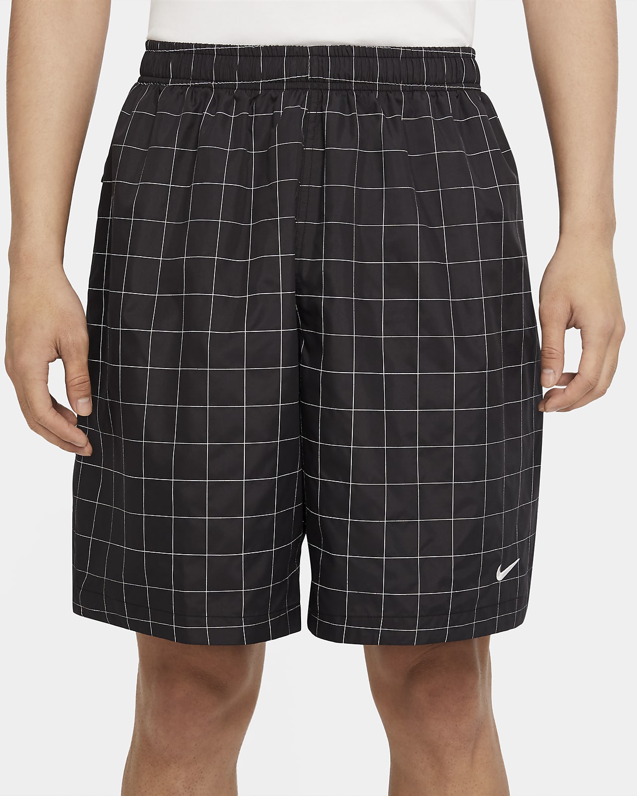 nikelab essential flash short