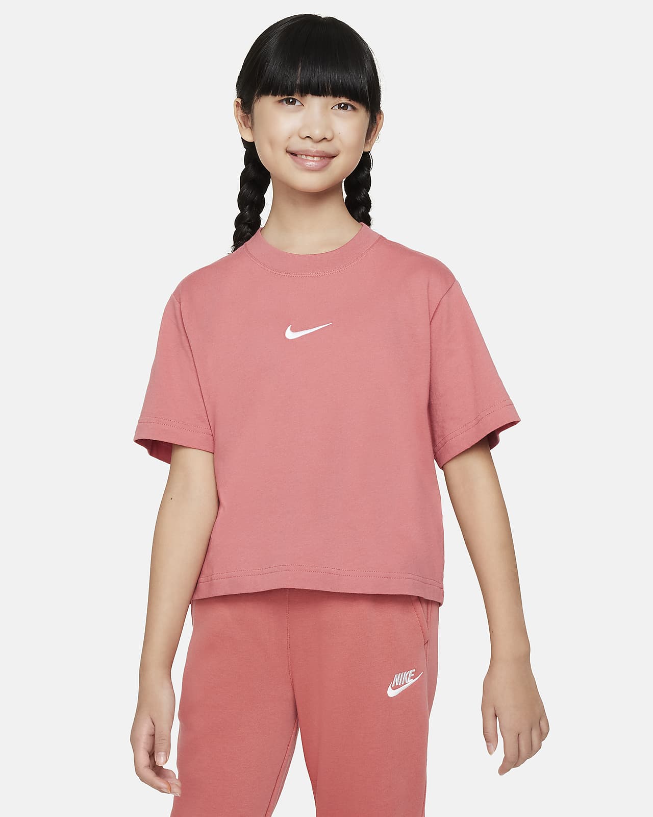 Nike tshirt hotsell for girls