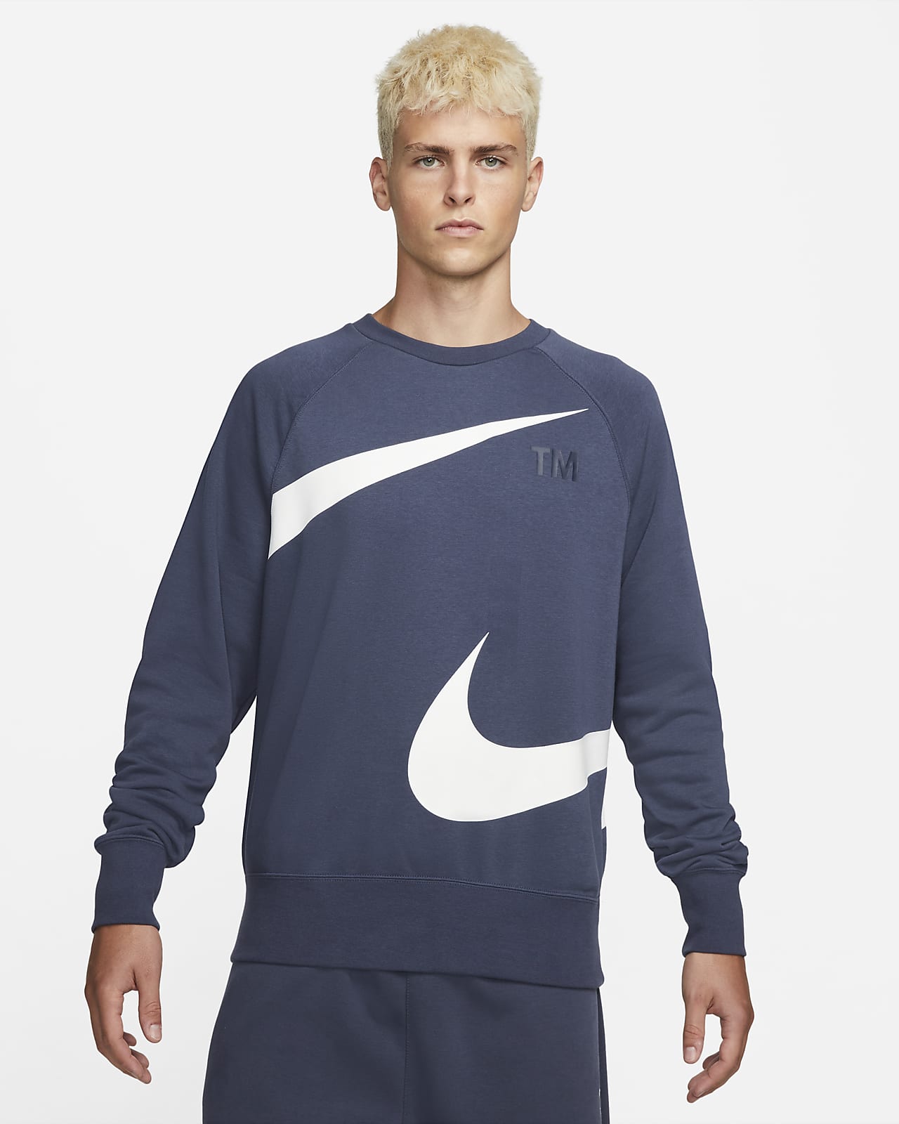 nike sportswear pro swoosh