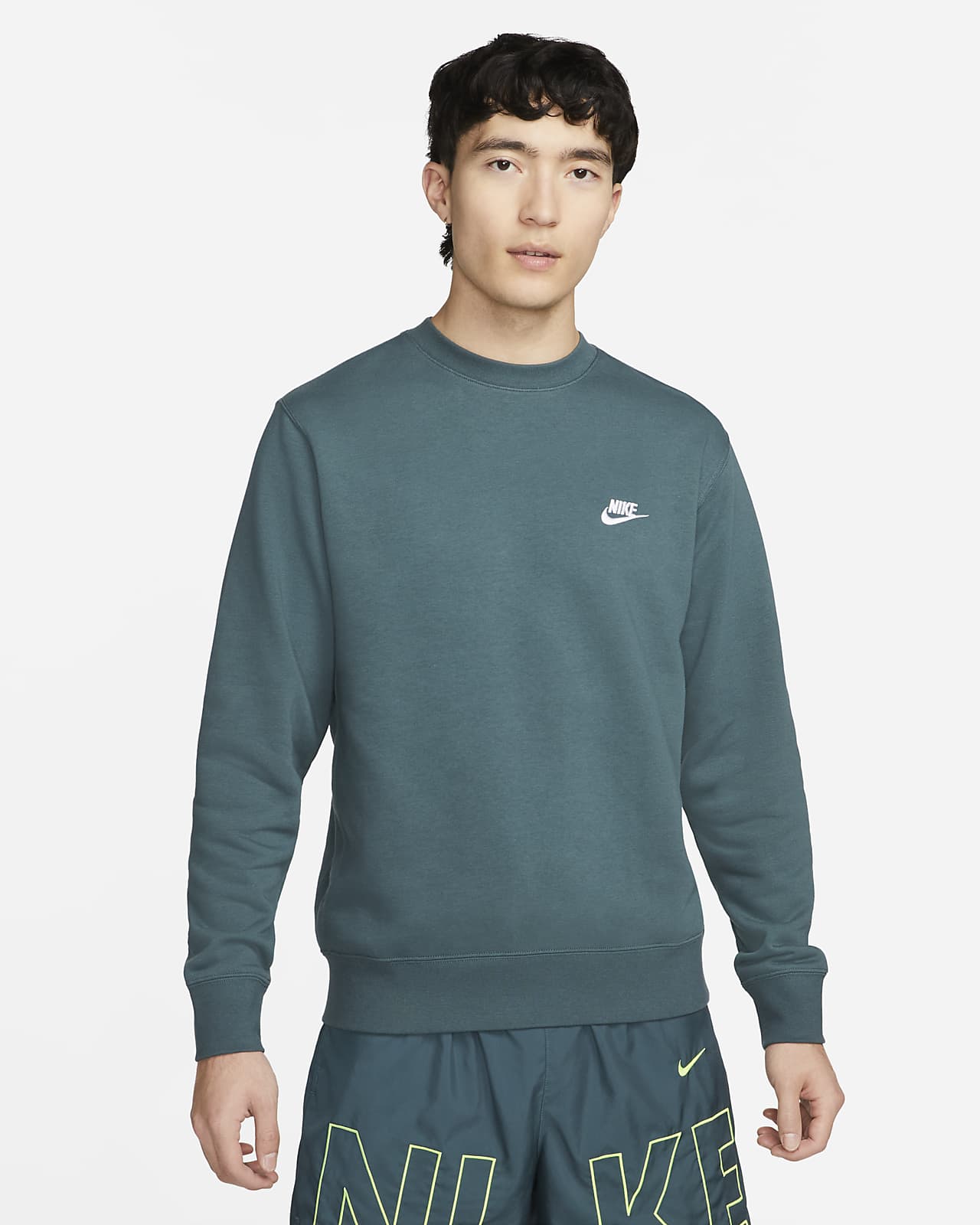 salaris Rimpelingen Duidelijk maken Nike Sportswear Men's Crew-Neck Sweatshirt. Nike ID