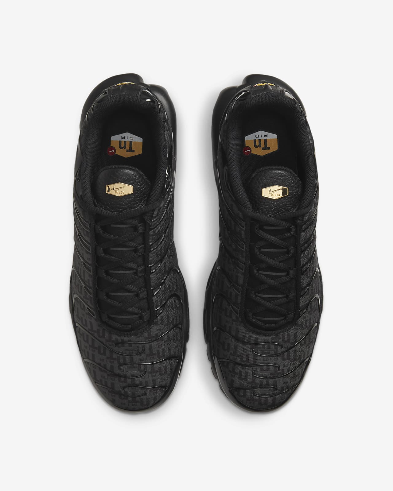 black air max plus men's
