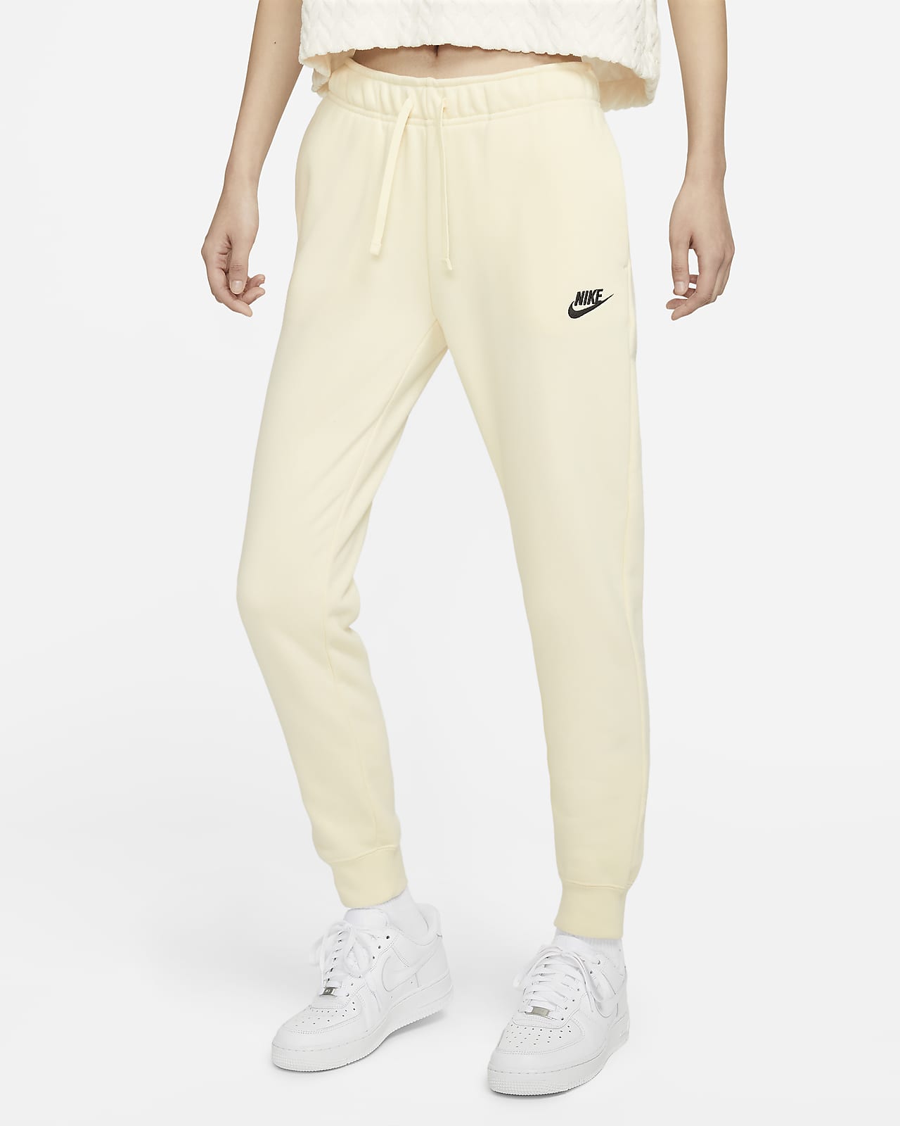 กางเกงจ๊อกกิ้งเอวปานกลางผู้หญิง Nike Sportswear Club Fleece