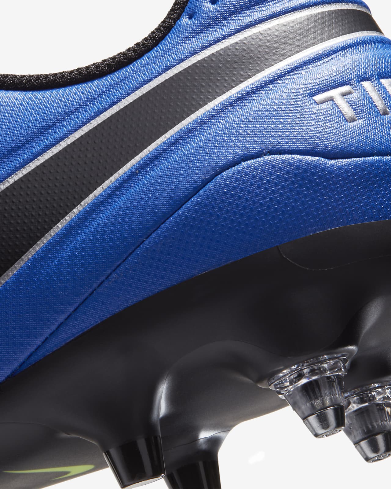 crampons à visser nike