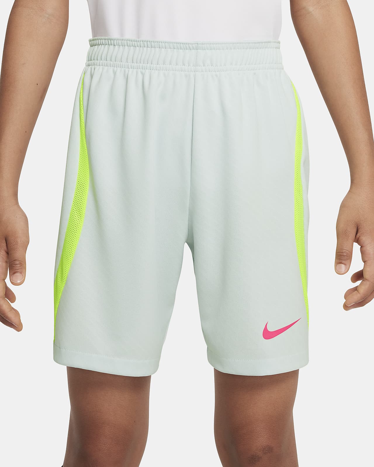 Nike DriFIT Strike Older Kids' Football Shorts. Nike IE