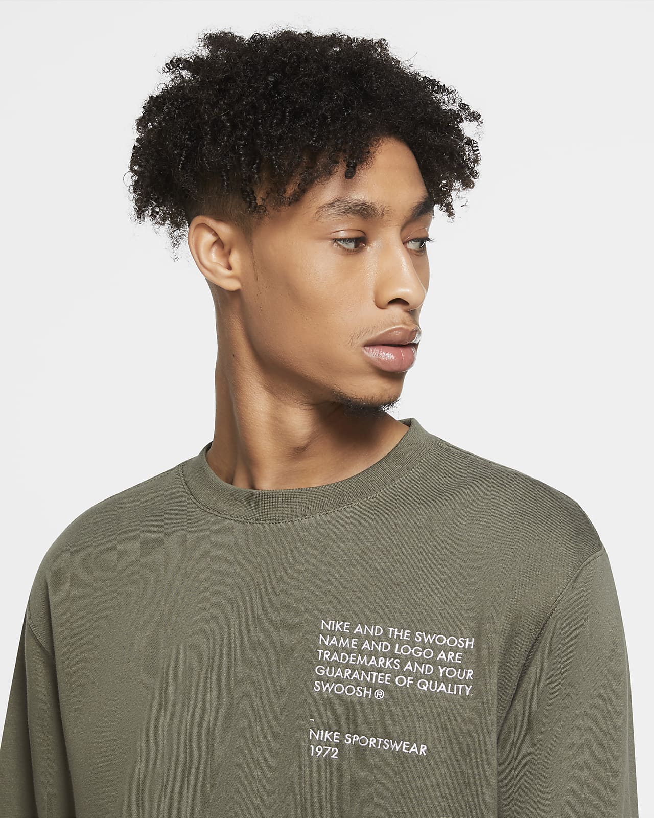 nike sportswear swoosh m