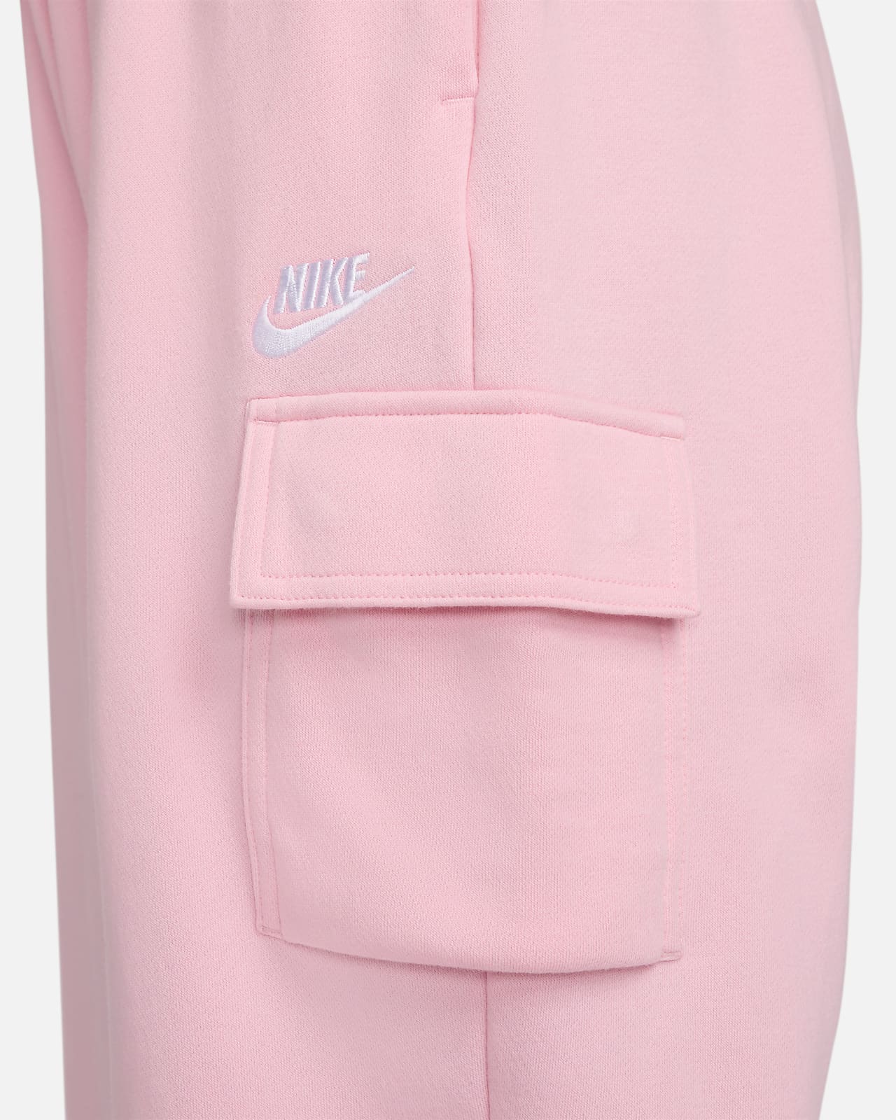Pants de entrenamiento cargo oversized de tiro medio para mujer Nike  Sportswear Club Fleece