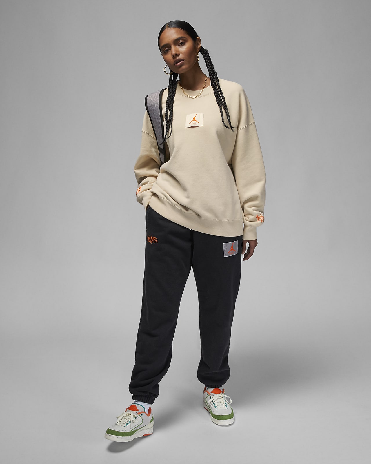 Jordan x Shelflife Women's Crew-Neck Sweatshirt. Nike SG