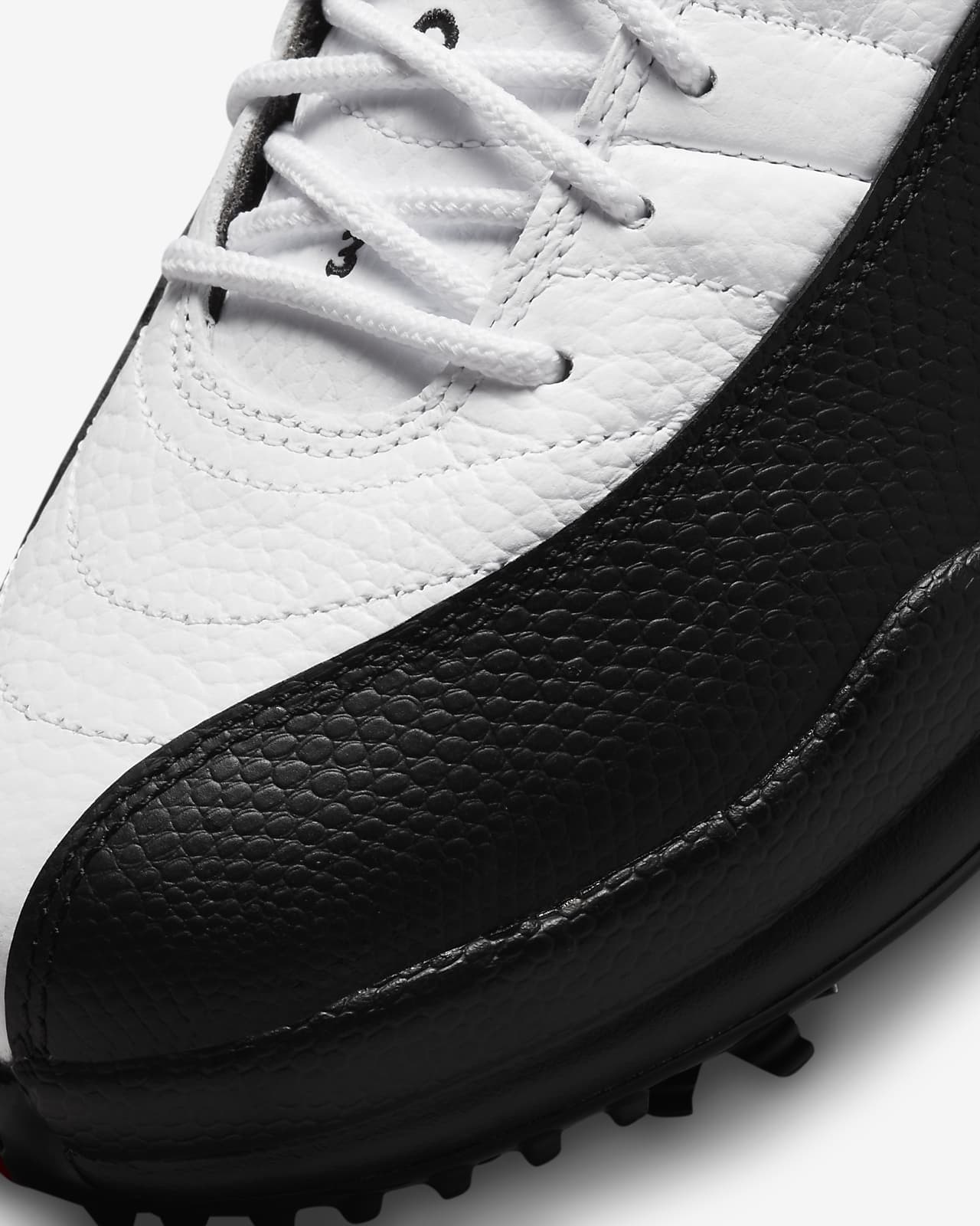Air Jordan XII Low Golf Shoes. Nike LU