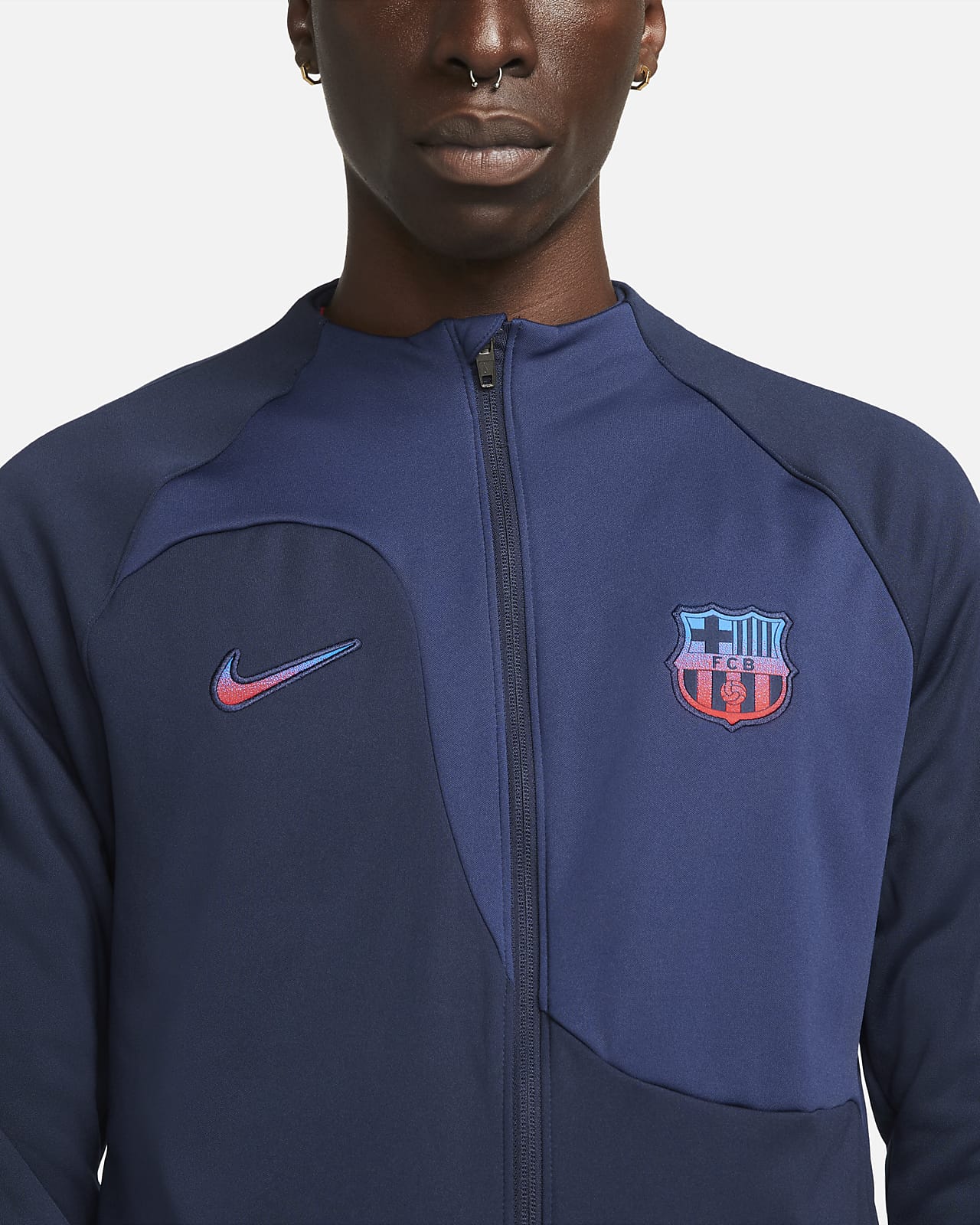 F.C. Barcelona Academy Pro Men's Nike Football Jacket. Nike GB