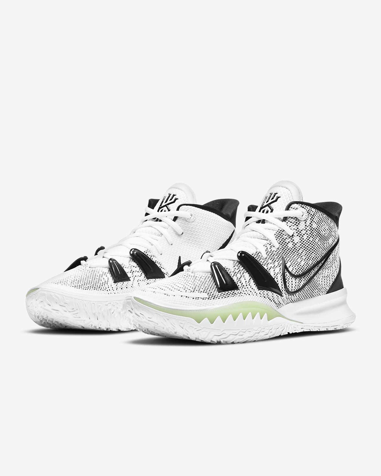 kyrie 7 brooklyn beats on feet