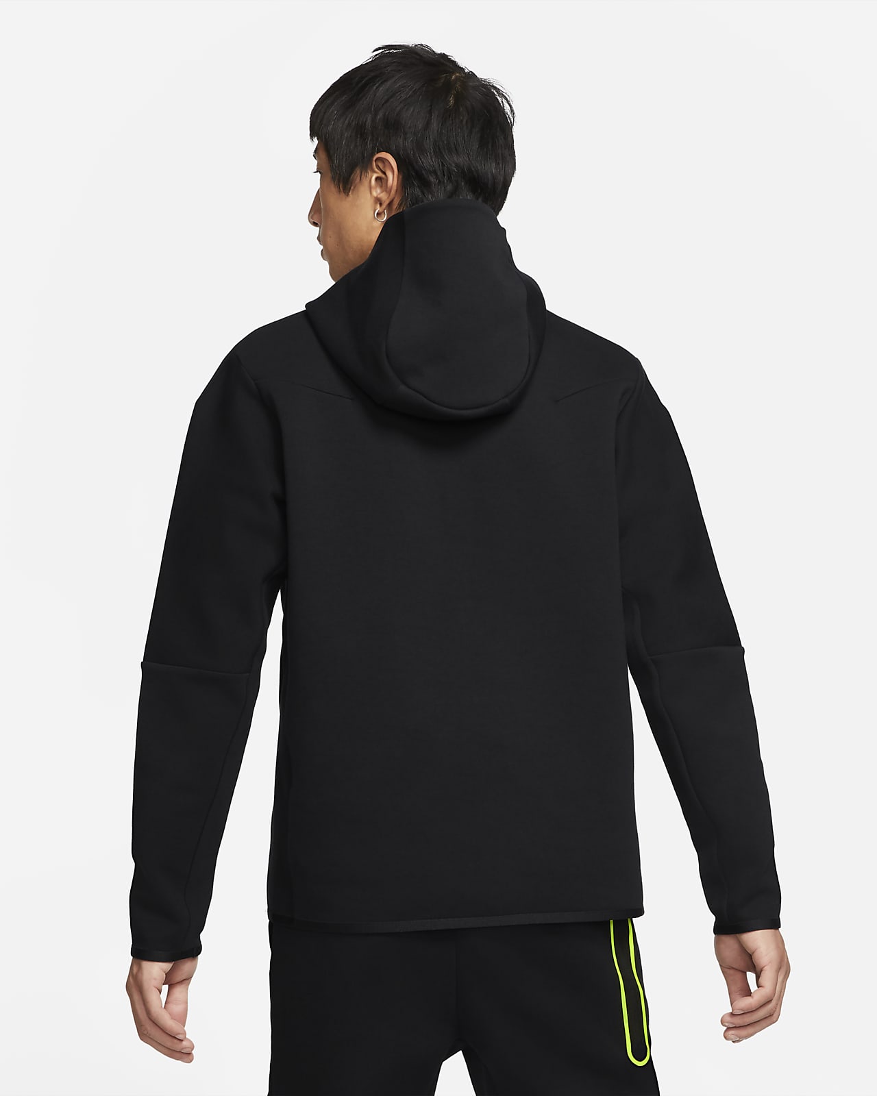 nike sportswear tech