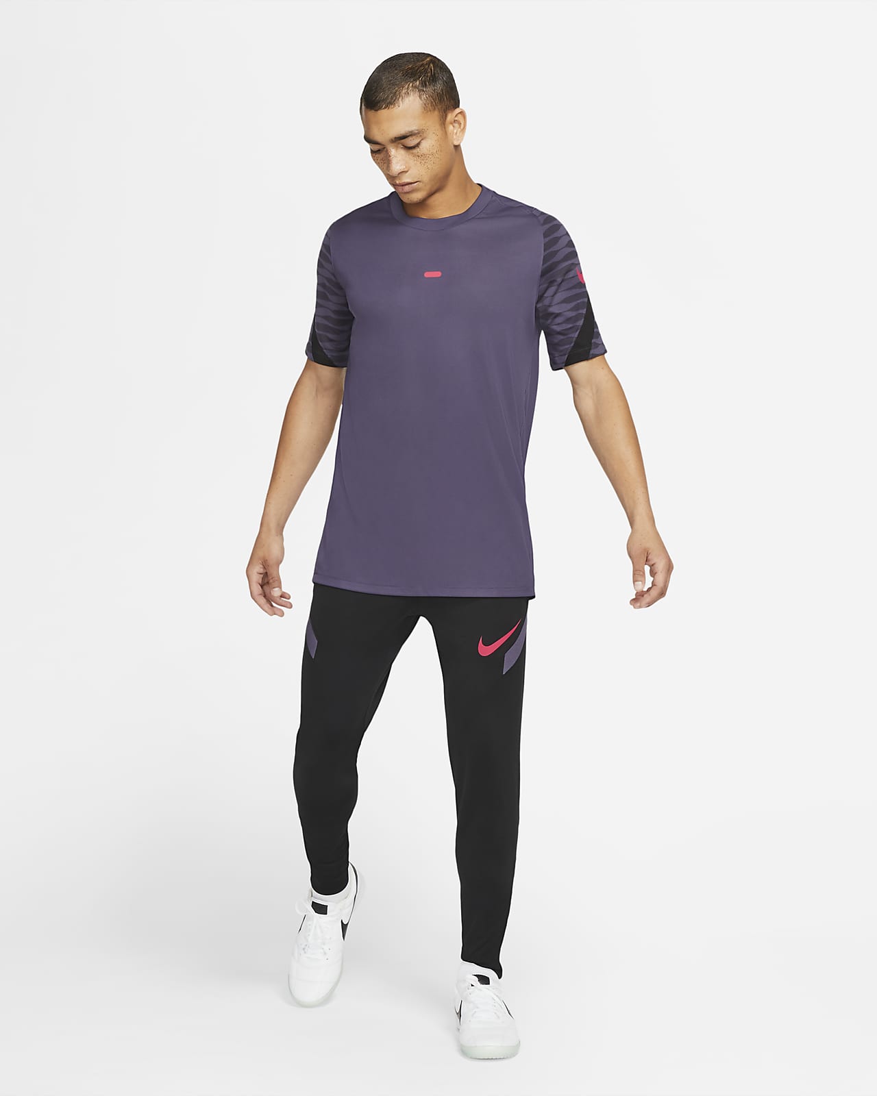 nike football strike tapered joggers