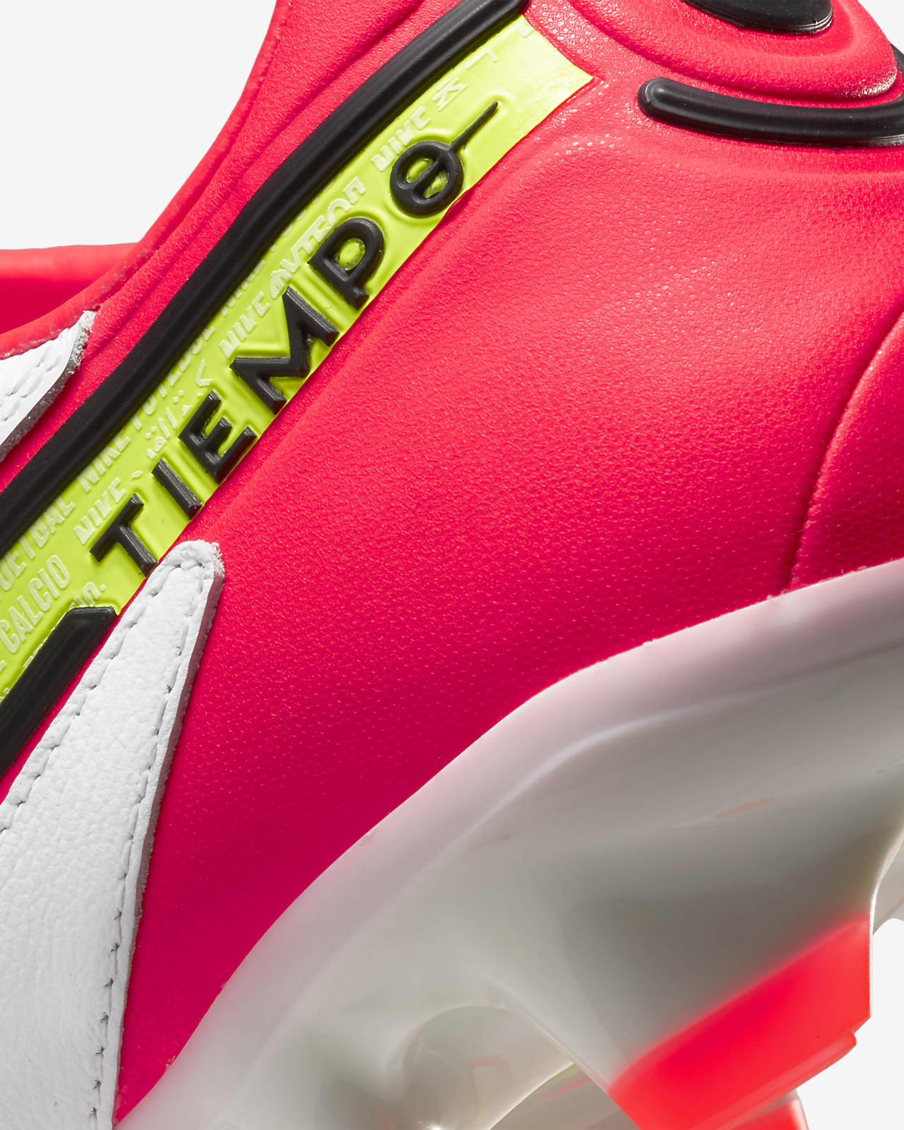 nike performance tiempo legend 9