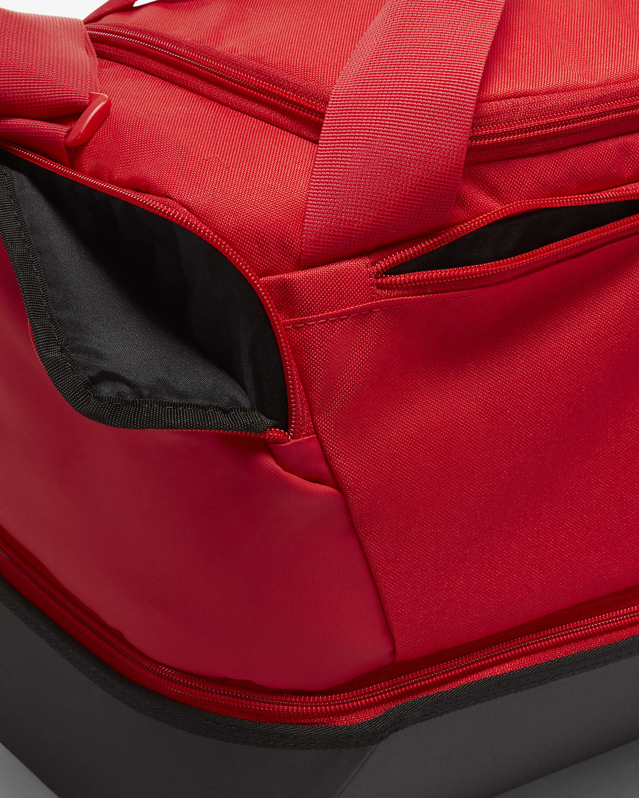 Nike Academy Team Football Hard-Case Duffel Bag (Medium, 37L). Nike SA
