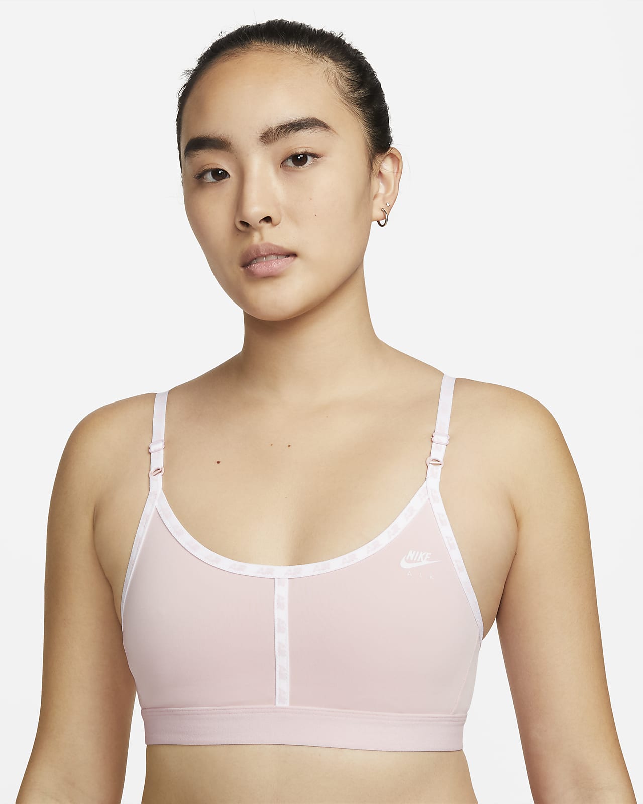 Nike Air Dri-FIT Indy 女款輕度支撐型襯墊標誌飾條運動內衣