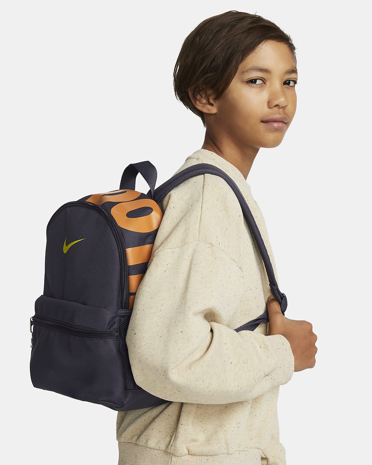 Nike Brasilia JDI Kids' Mini Backpack (11L).