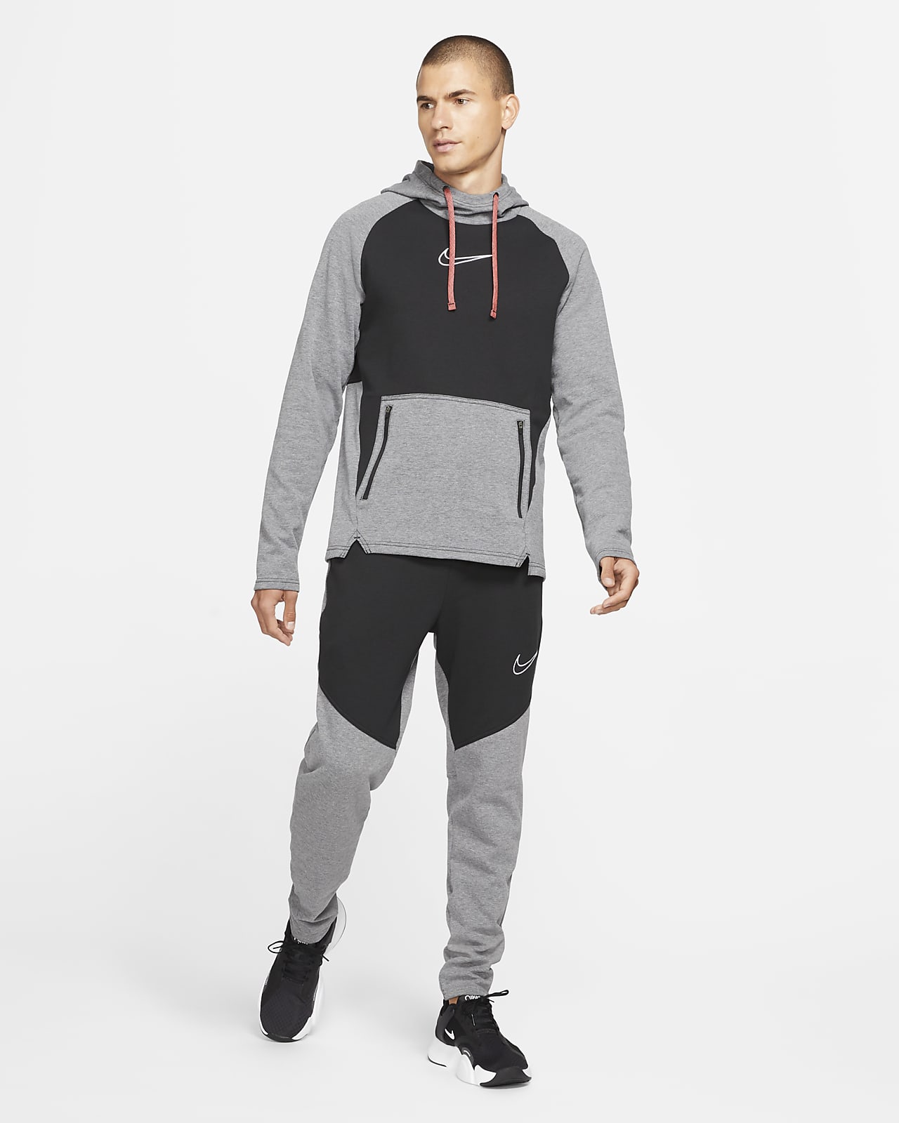 Pantalón Nike Therma Training Negro Hombre - Pantalones y Buzos | Paris.cl