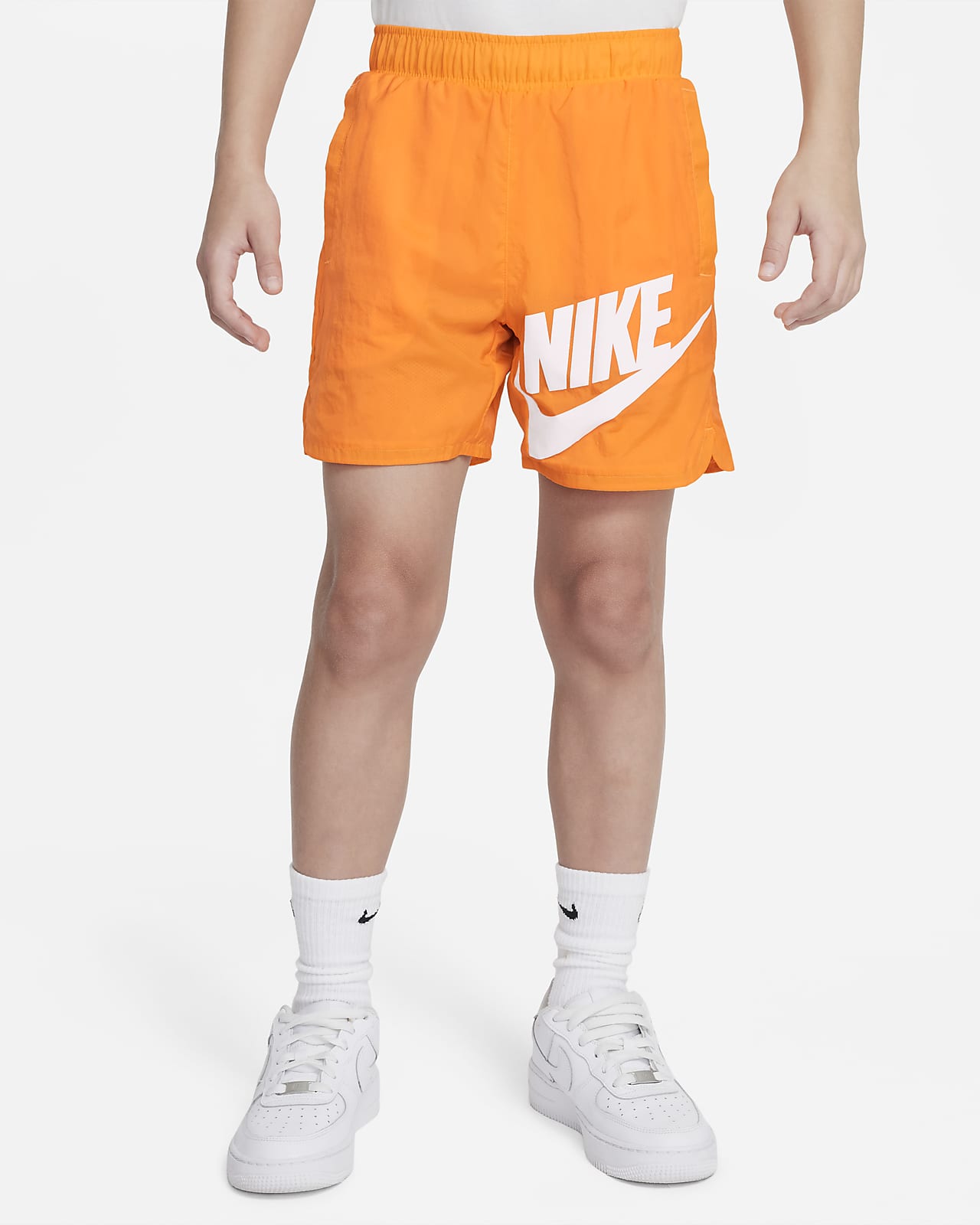 Nike woven hot sale shorts green