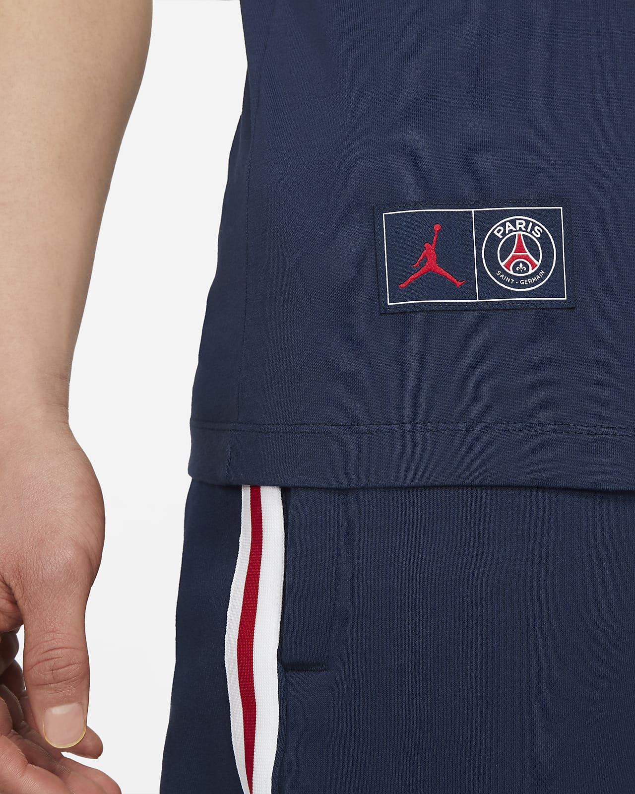【NIKE公式】パリ サンジェルマン ロゴ メンズ Tシャツ.オンラインストア (通販サイト)