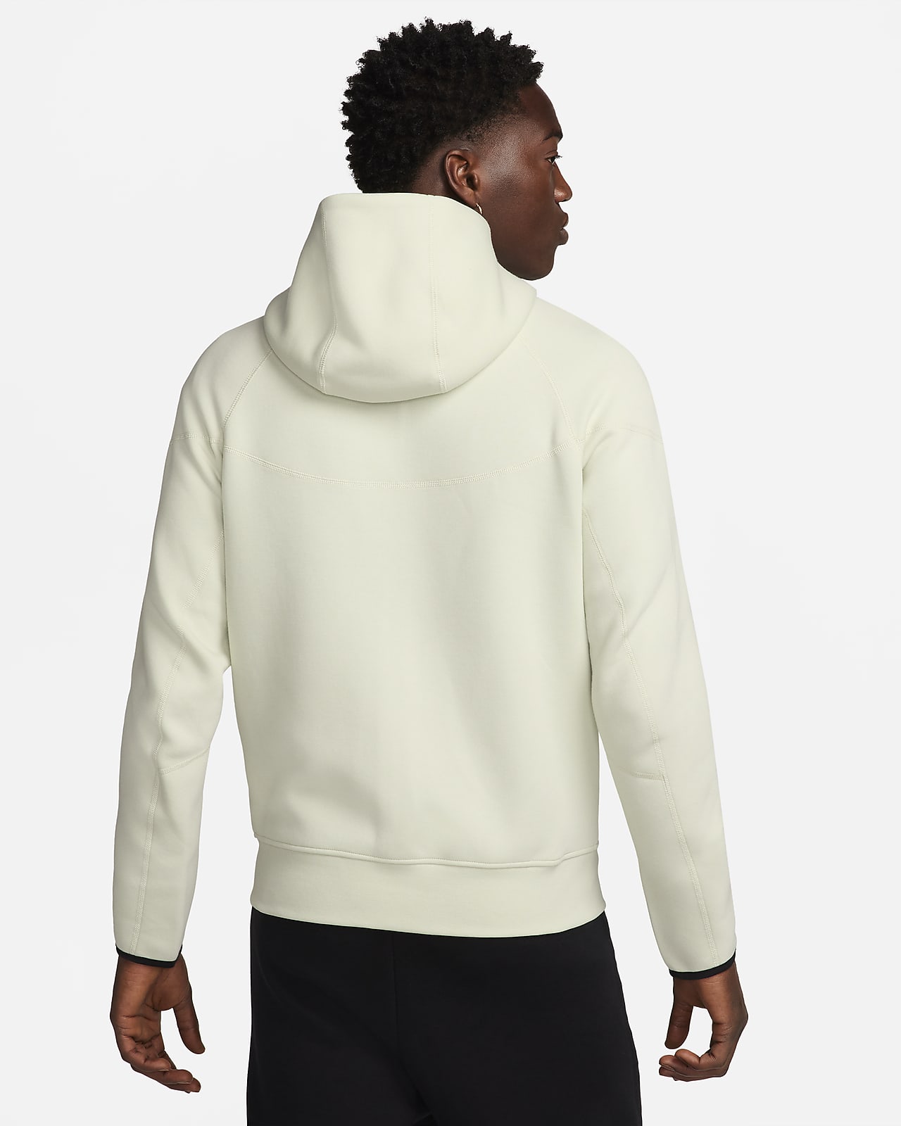 Men's pullover hoodie on sale nike sportswear tech fleece