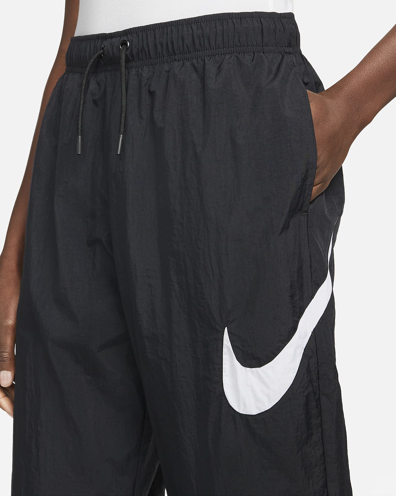 Pants de tiro medio para mujer Nike Sportswear Essential. Nike.com
