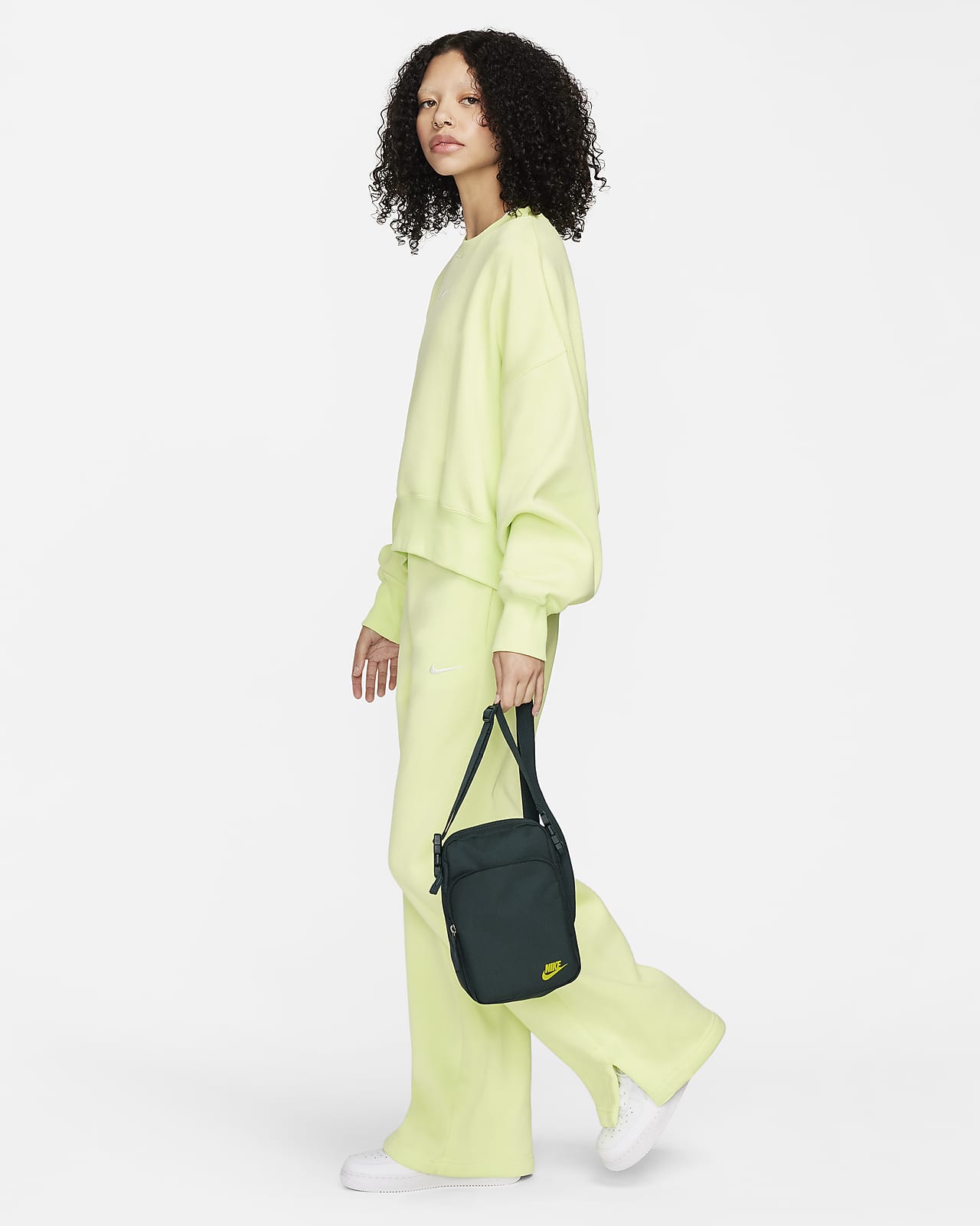 Bandolera nike mujer amarillo new arrivals