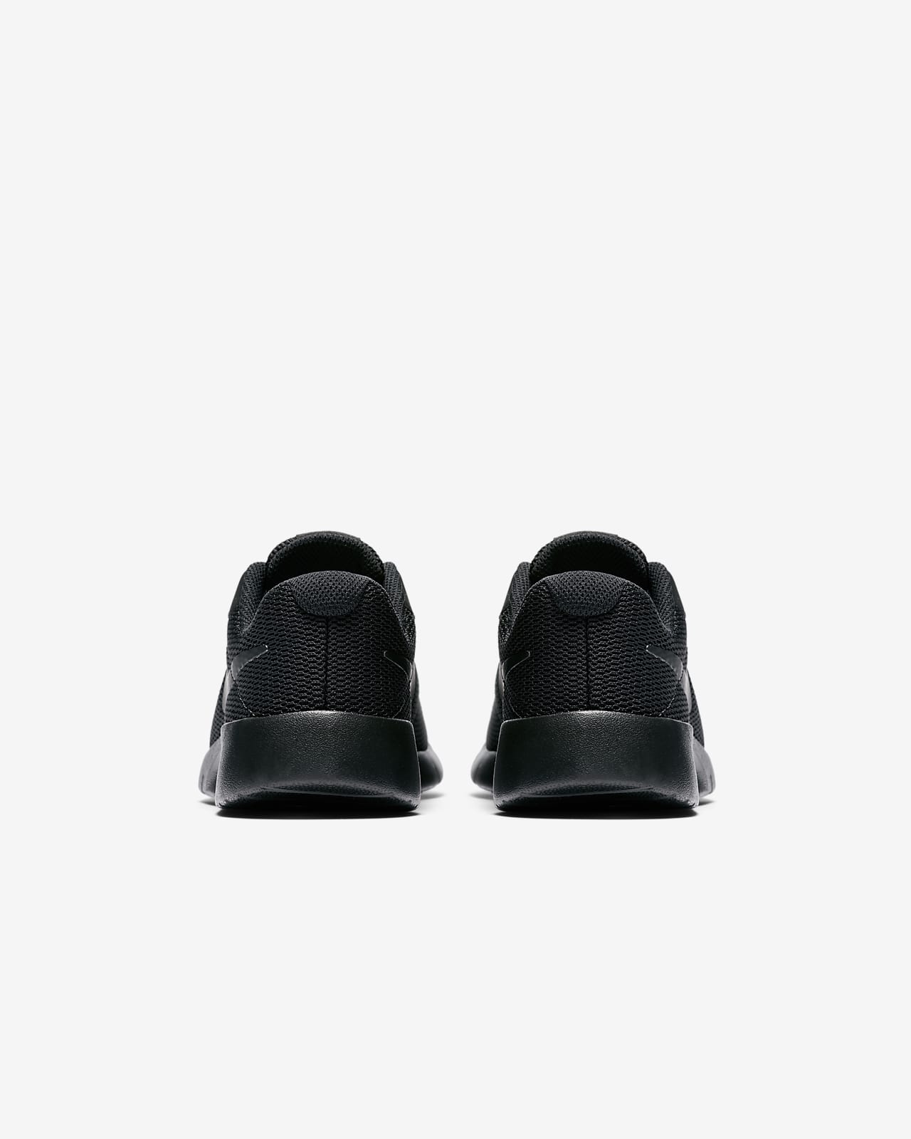 Nike Tanjun Older Kids' Shoes. Nike CH